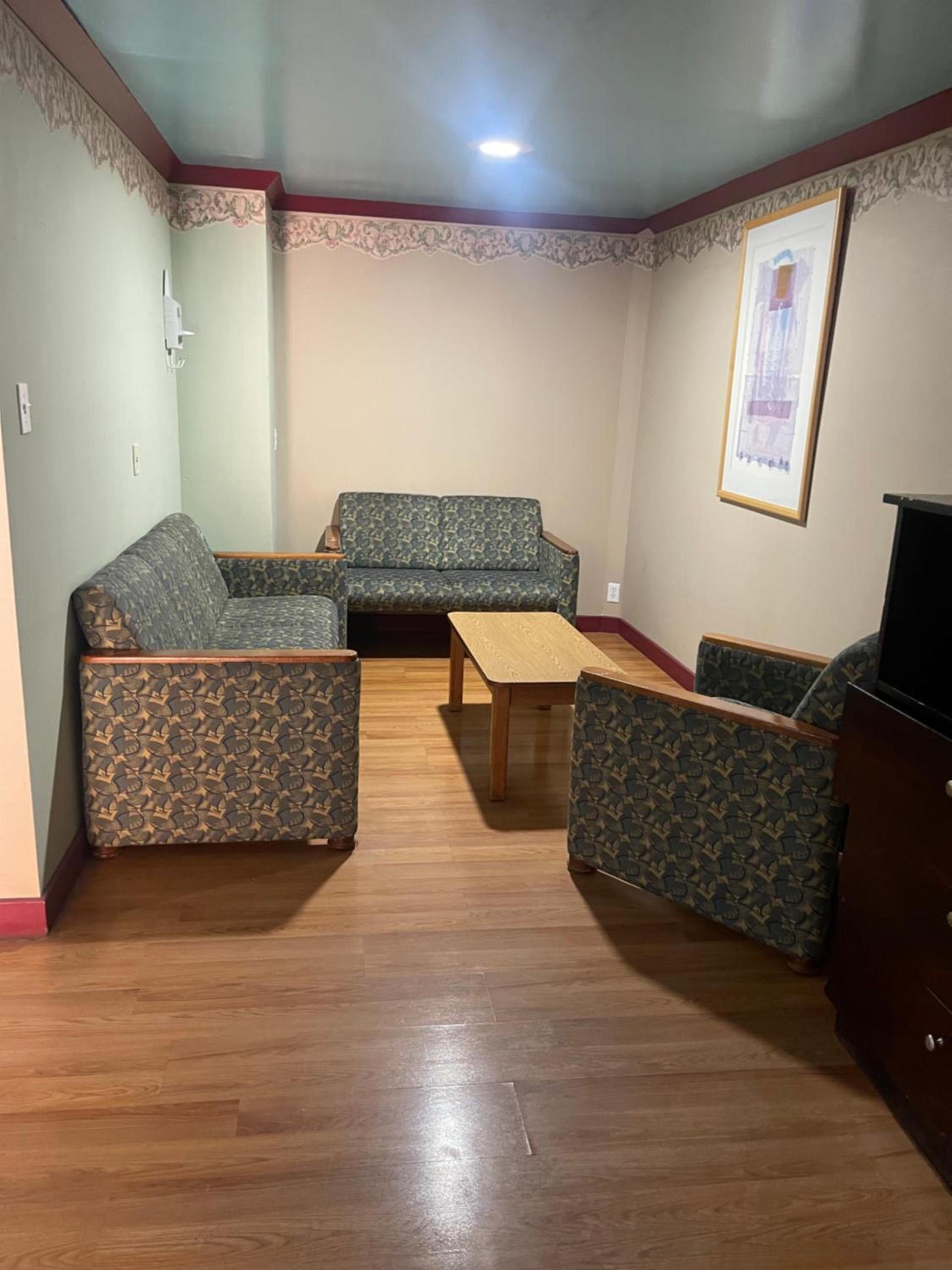 Provo Inn & Suites photo 8