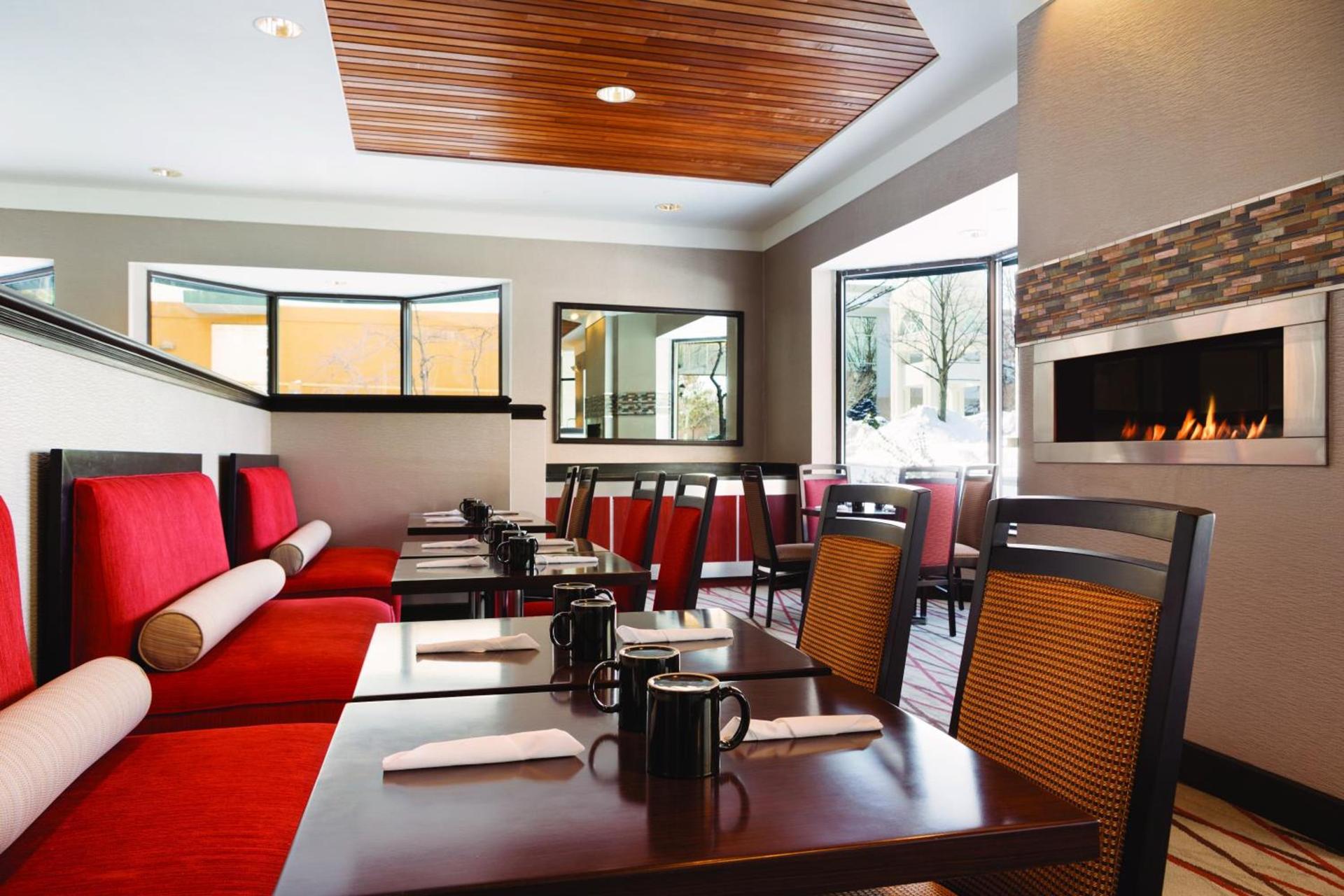 Radisson Akron-Fairlawn Copley photo 44