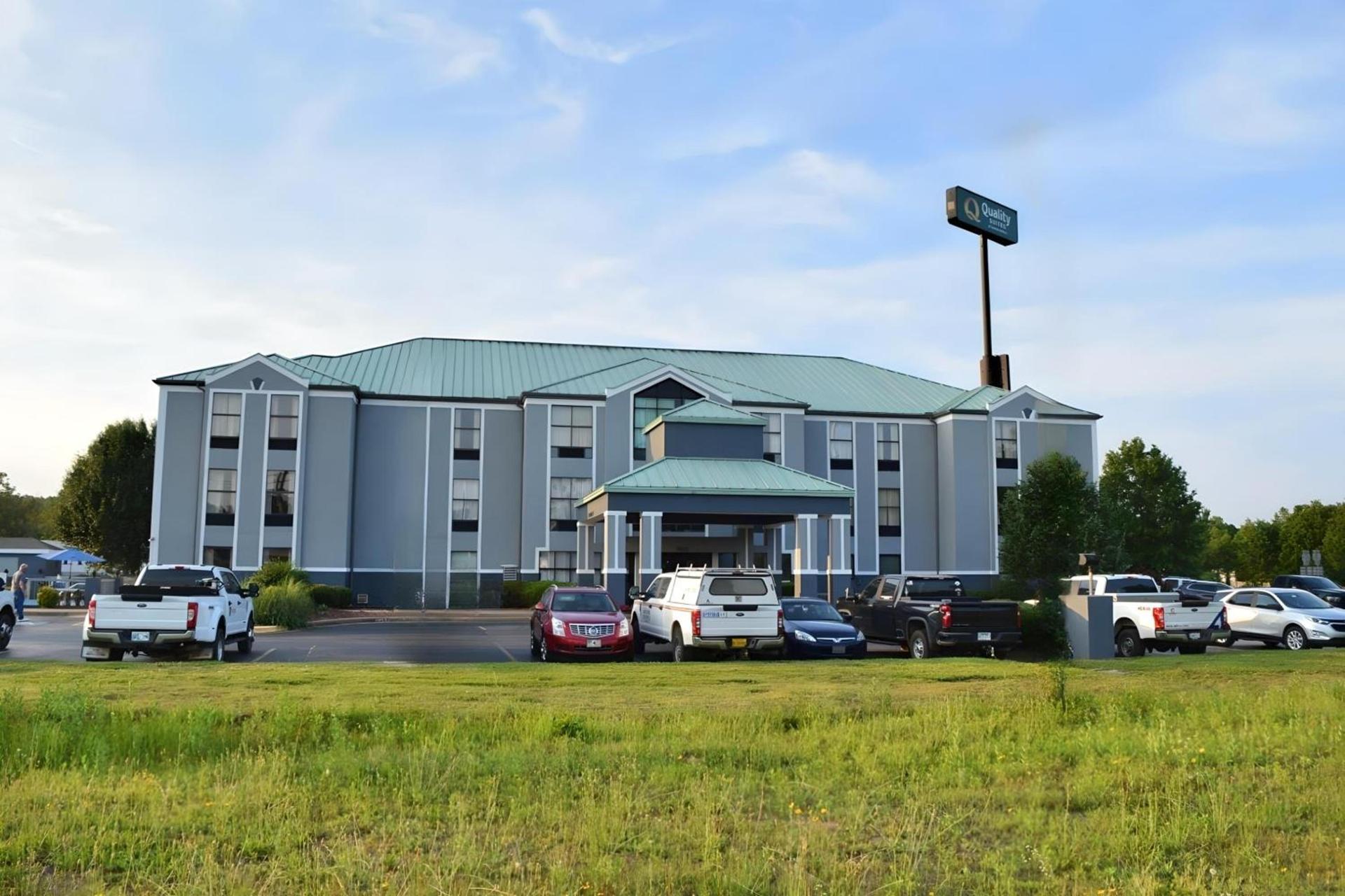 Quality Suites Maumelle - Little Rock Northwest photo 2