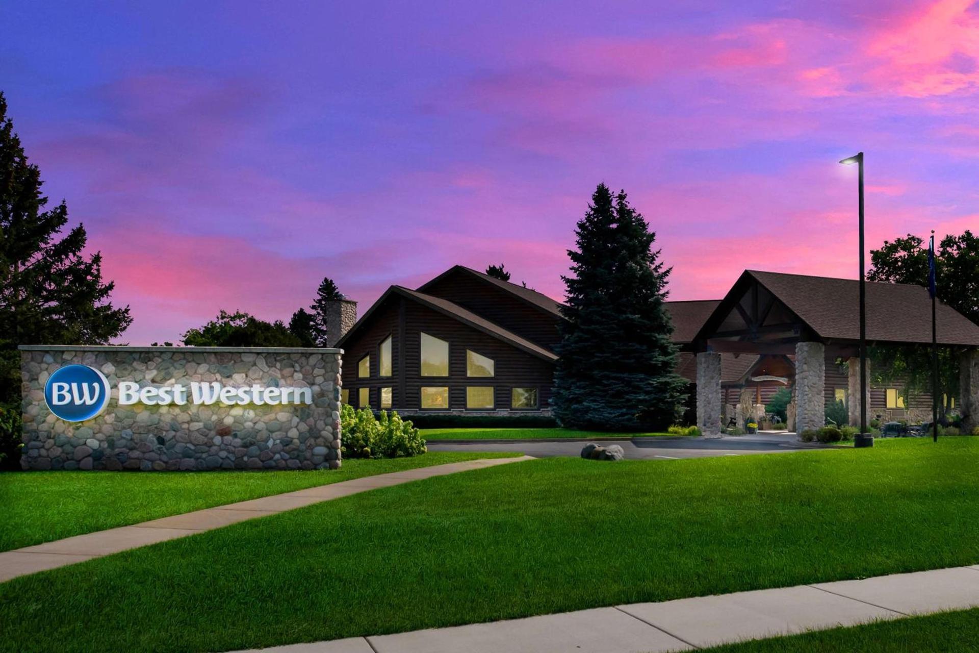 Best Western Northwoods Lodge photo 11