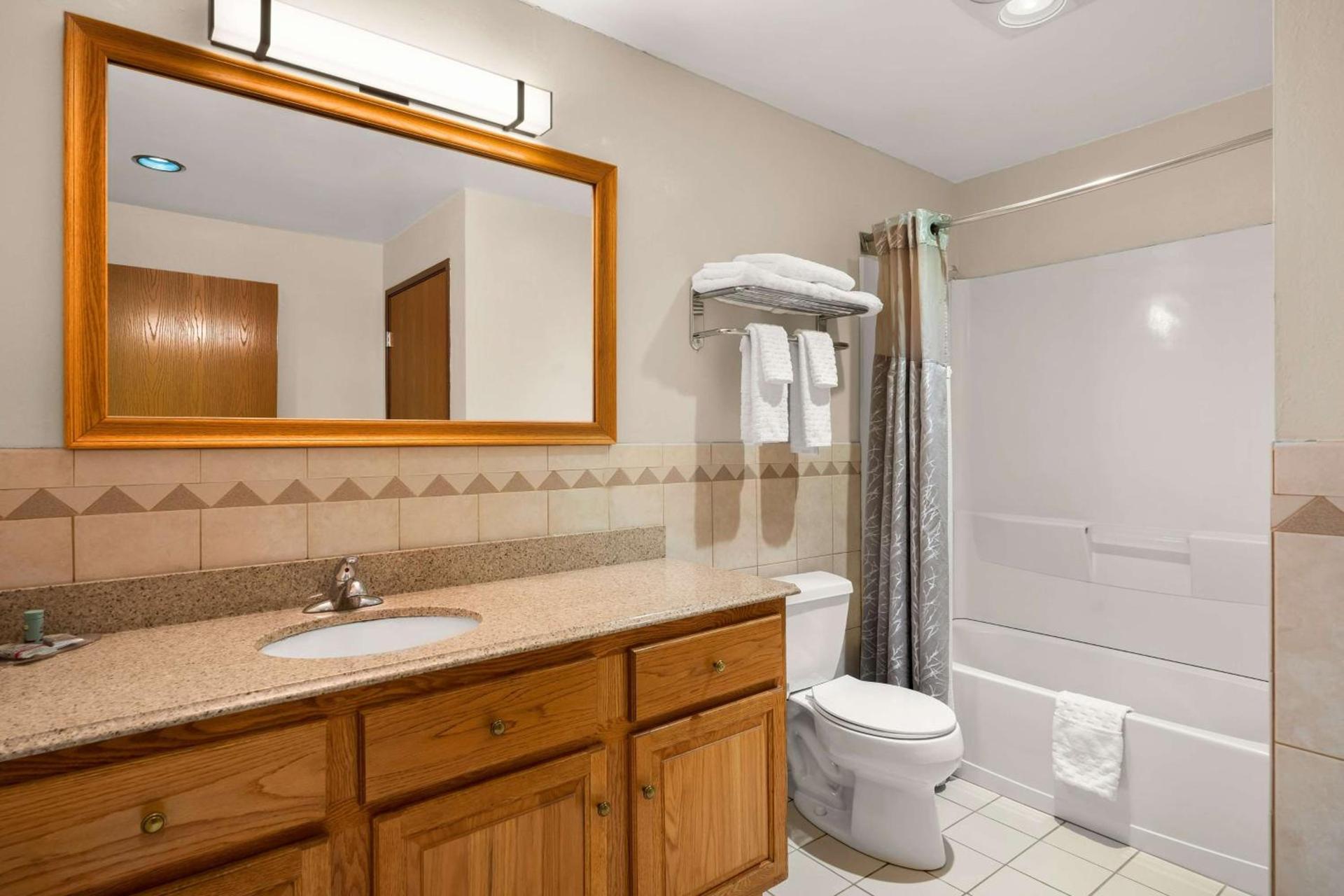 Best Western Northwoods Lodge photo 21
