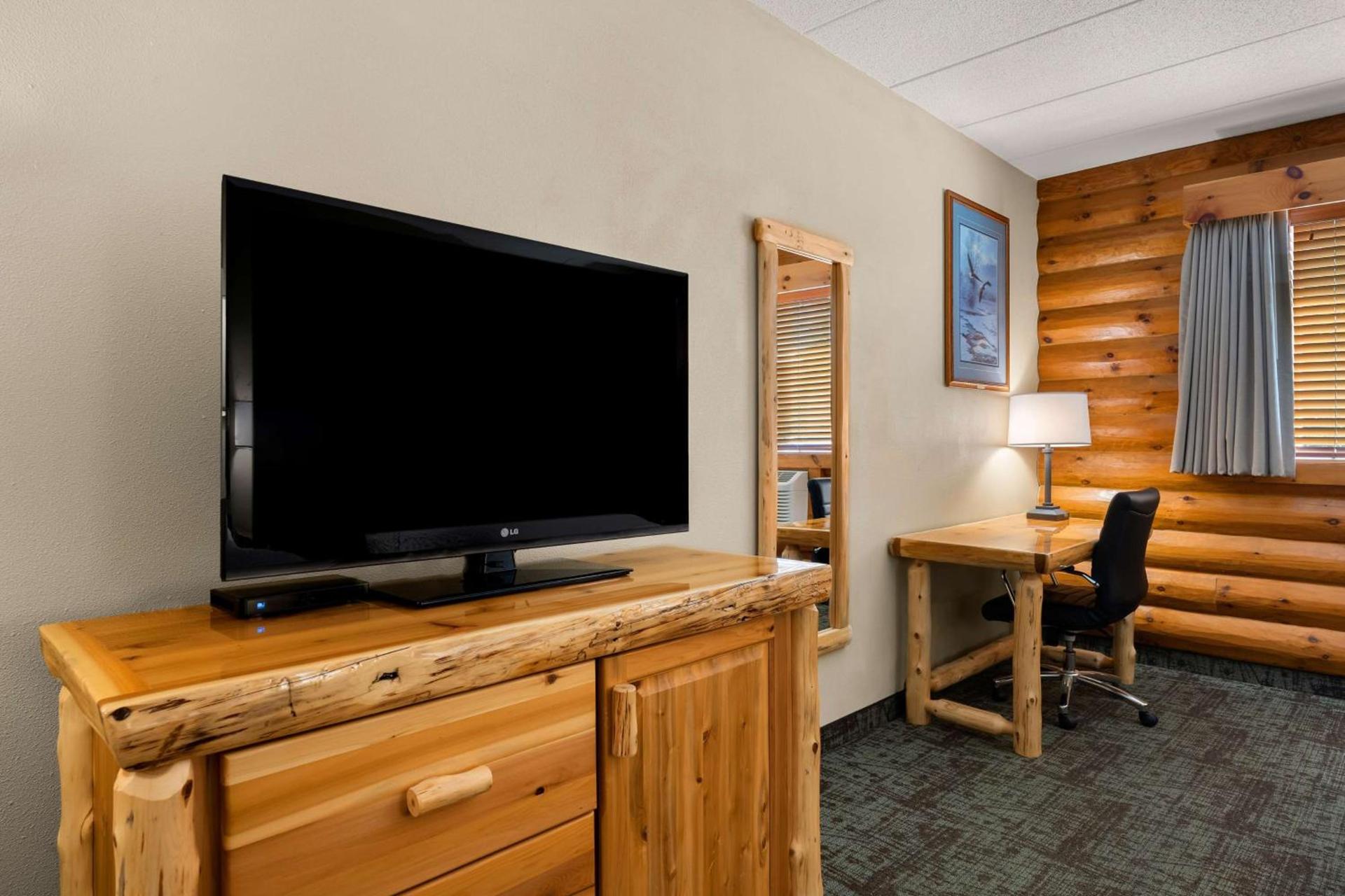Best Western Northwoods Lodge photo 28
