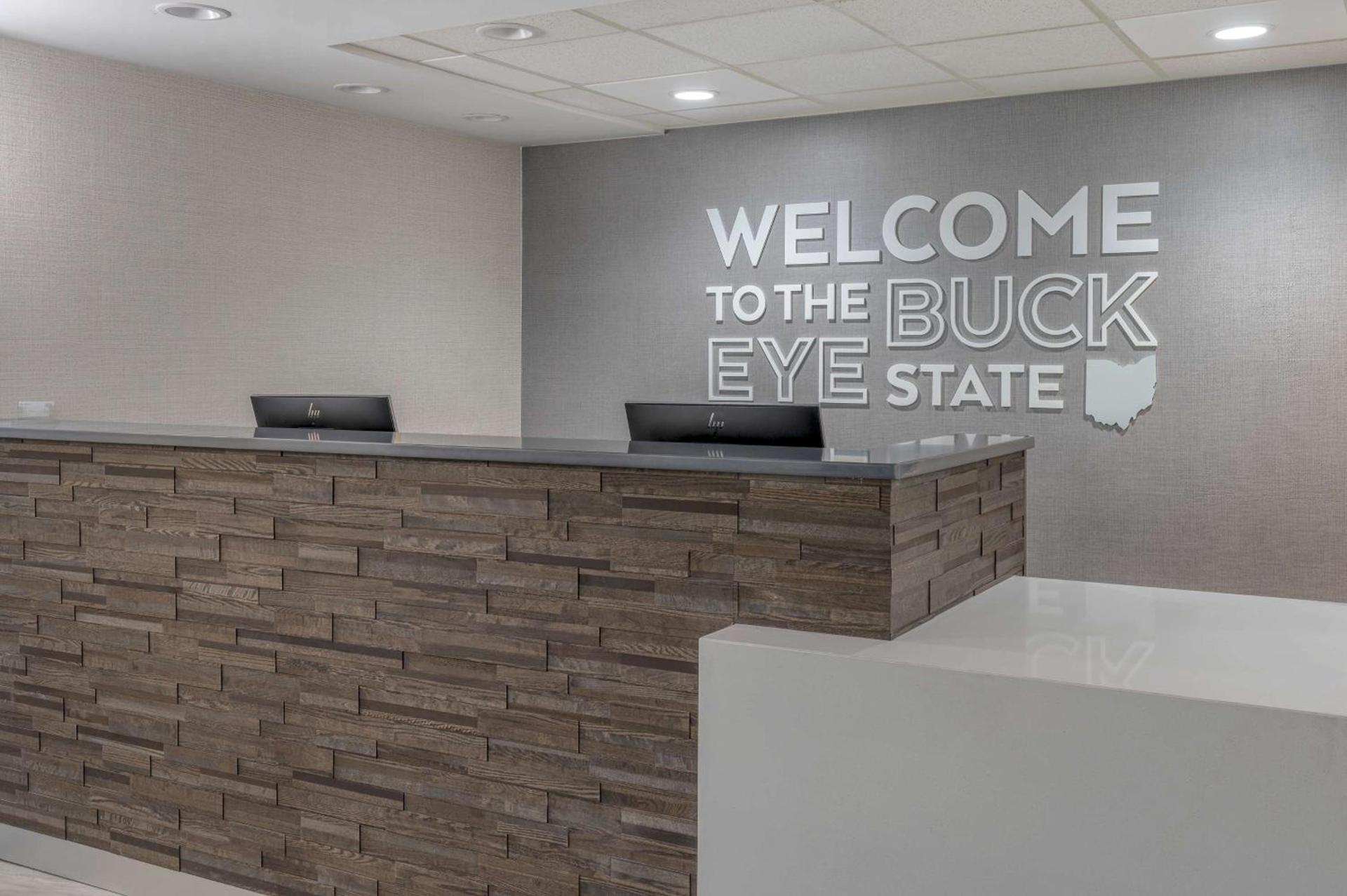 Hampton Inn New Philadelphia photo 7