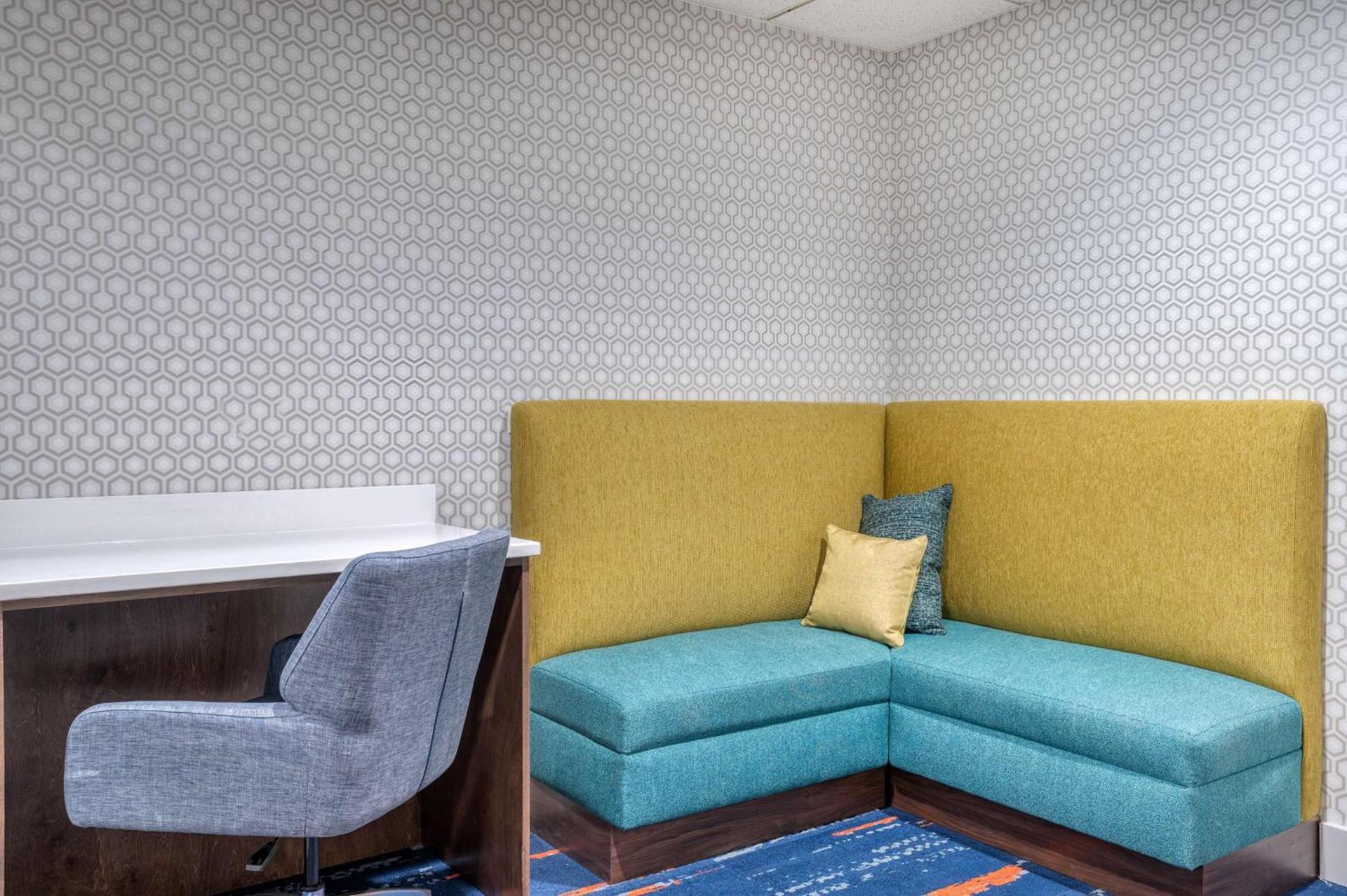 Hampton Inn New Philadelphia photo 39