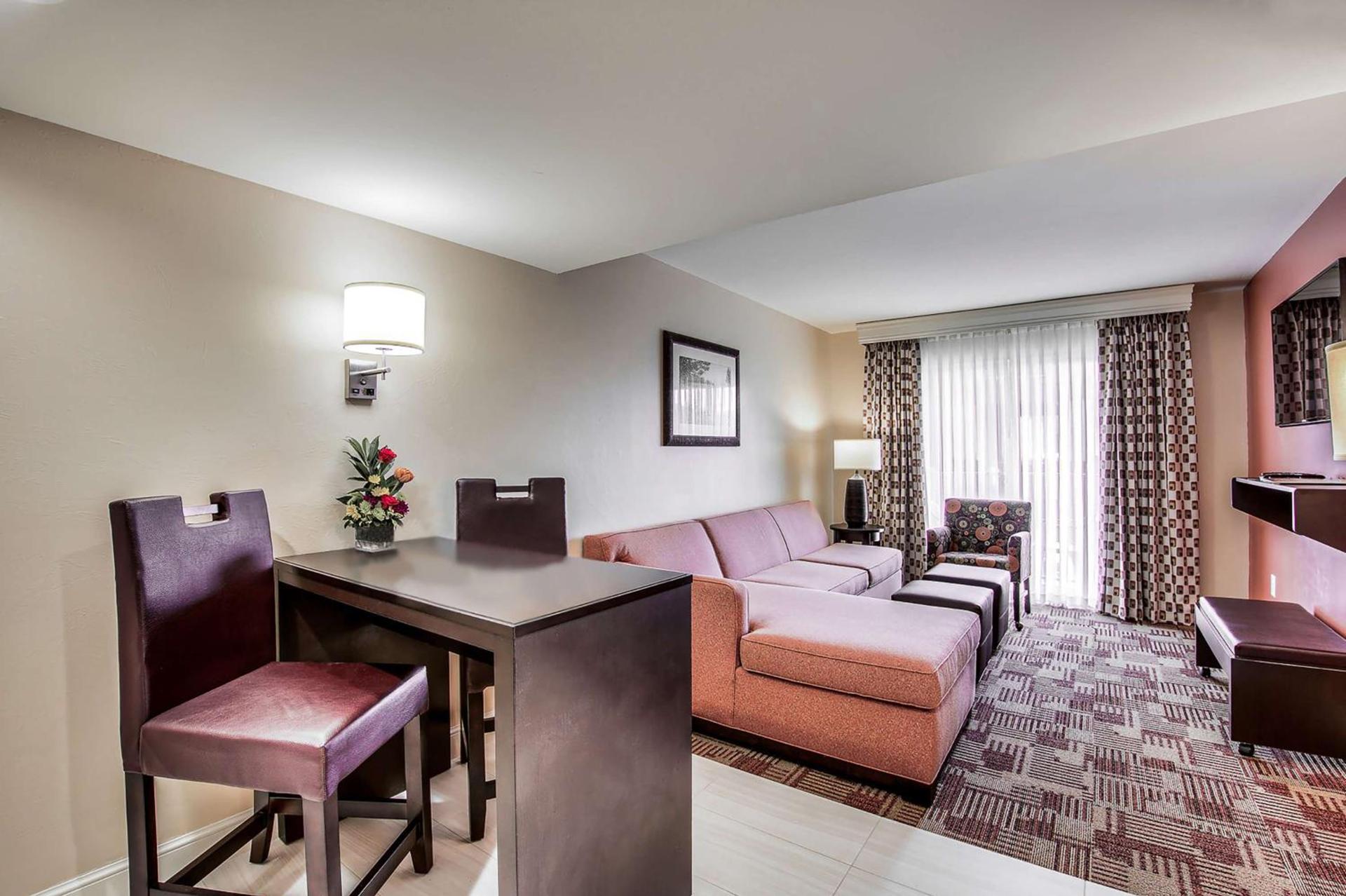 Inn of Naples, Tapestry Collection by Hilton photo 11