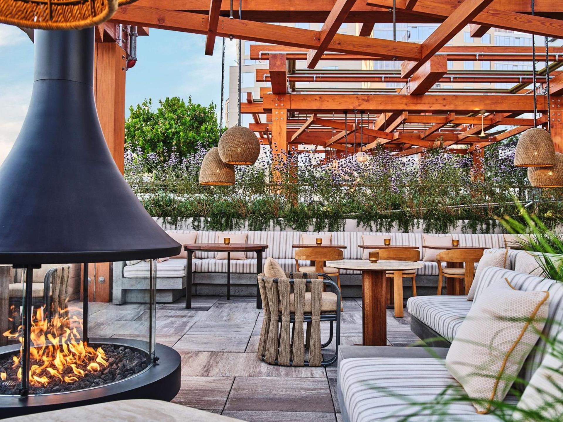 Conrad Los Angeles photo 68