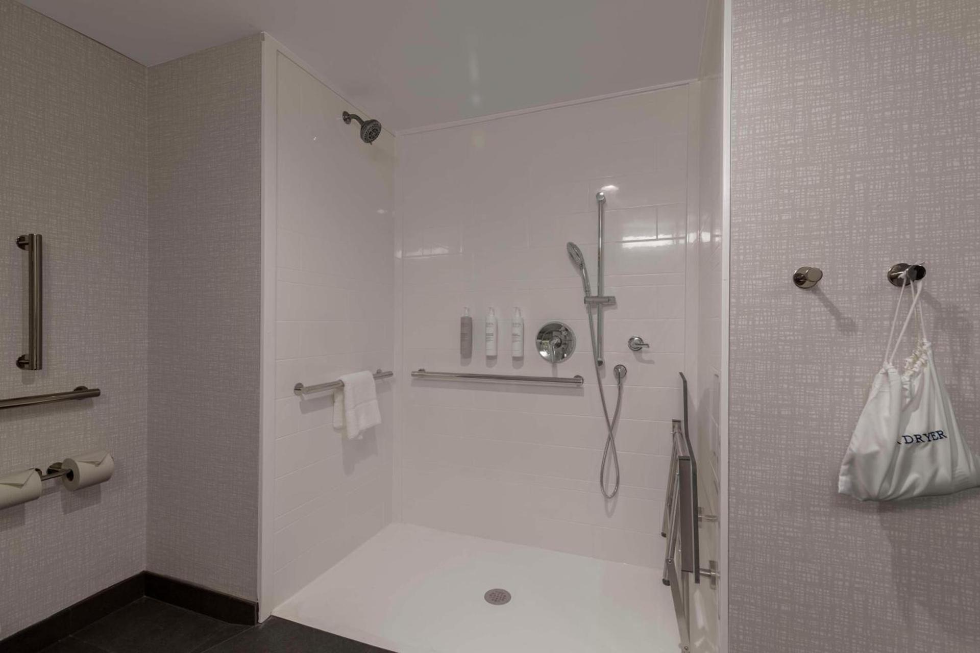 Hampton Inn Lincoln White Mountains photo 21