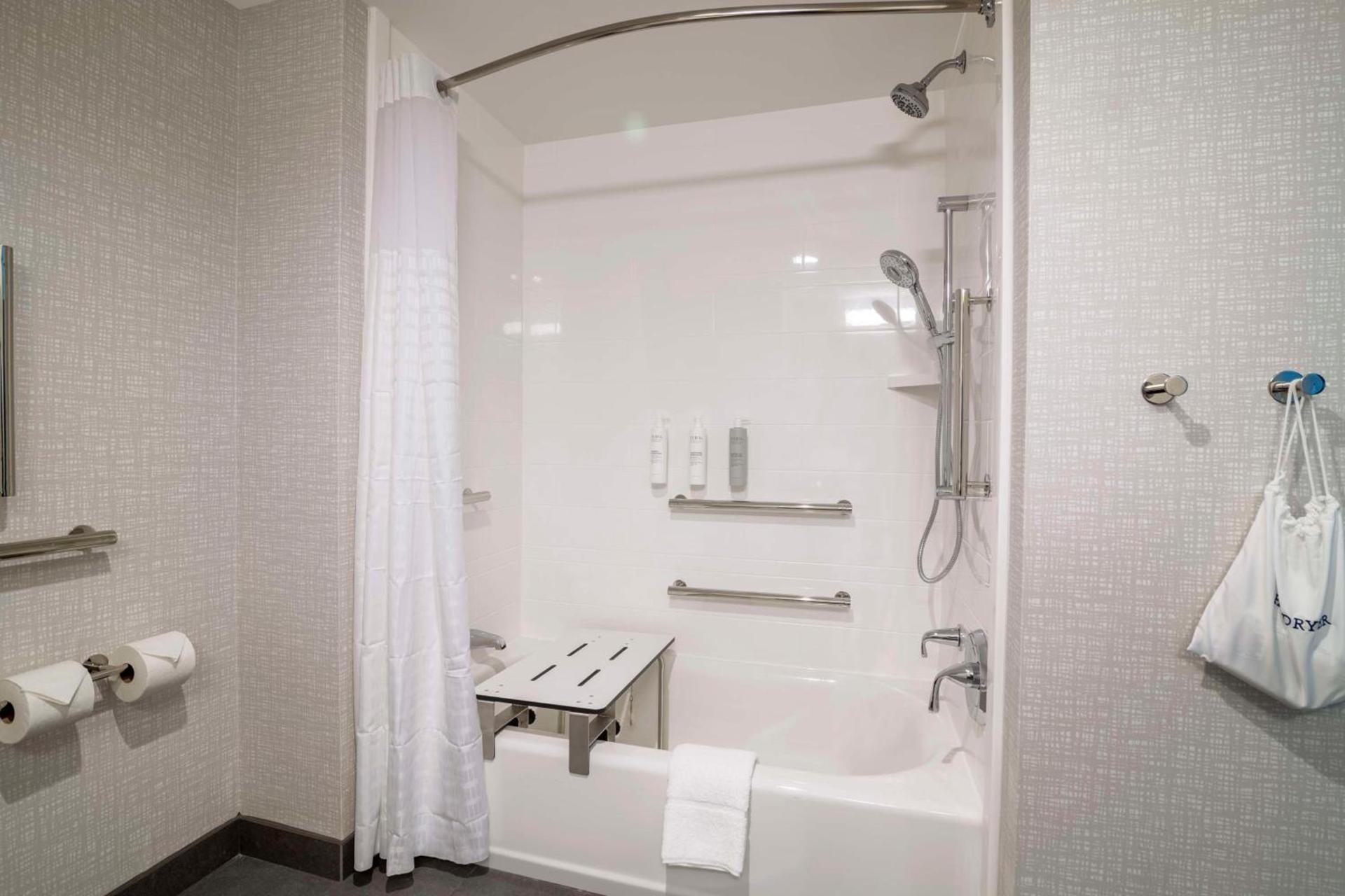 Hampton Inn Lincoln White Mountains photo 23