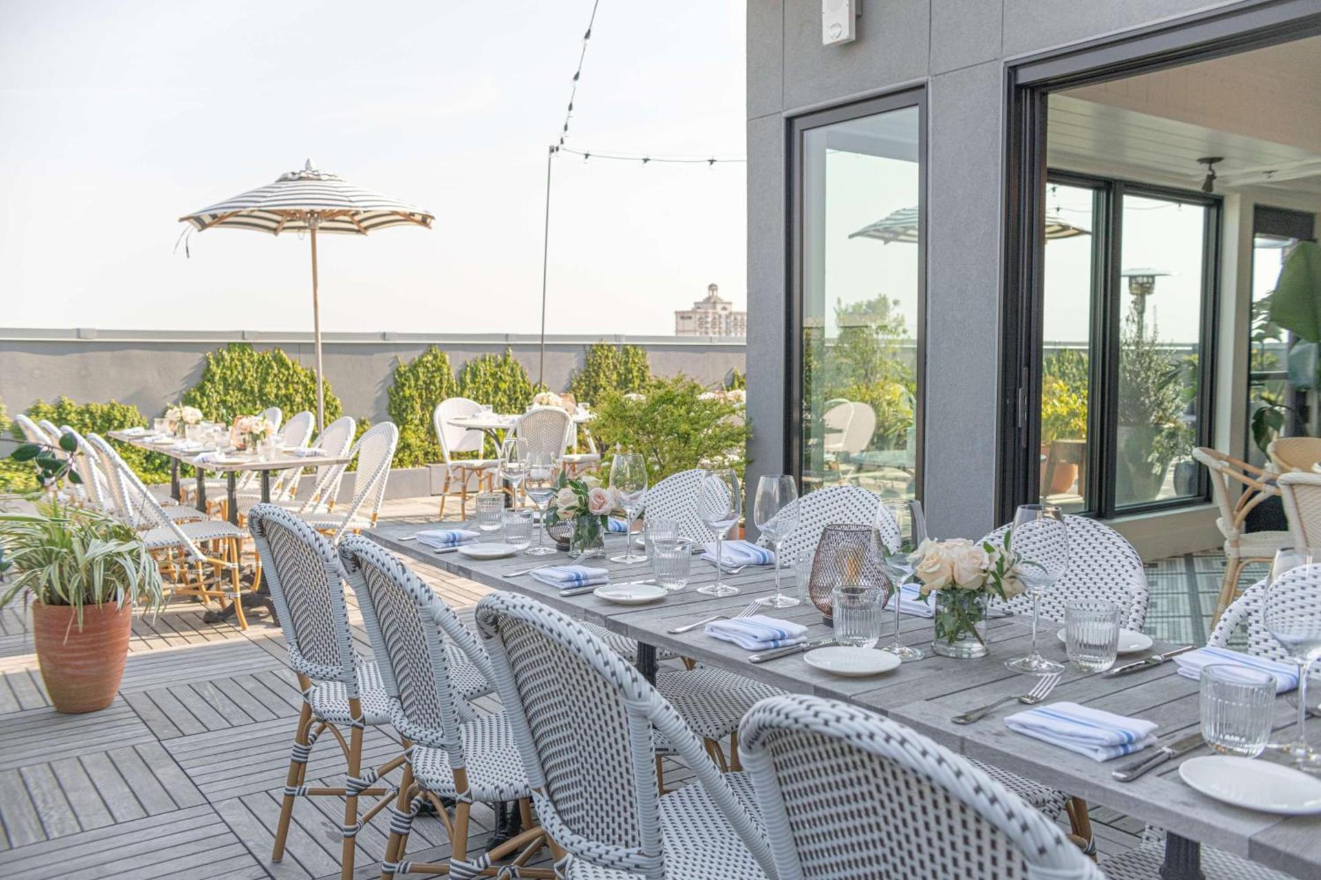 The Drayton Hotel Savannah, Curio Collection by Hilton photo 20