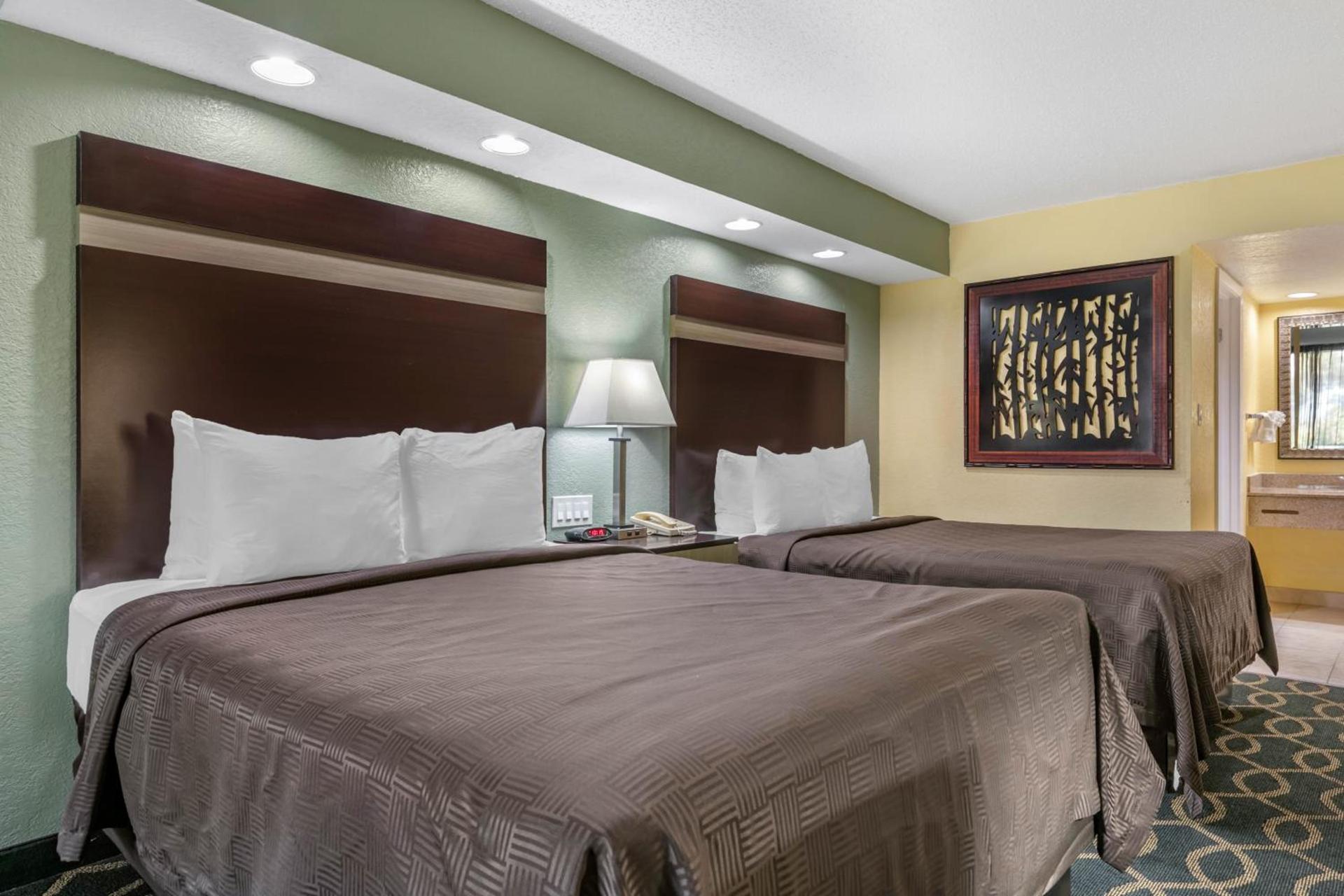 Clarion Inn Orlando International Drive - ICON Park photo 32