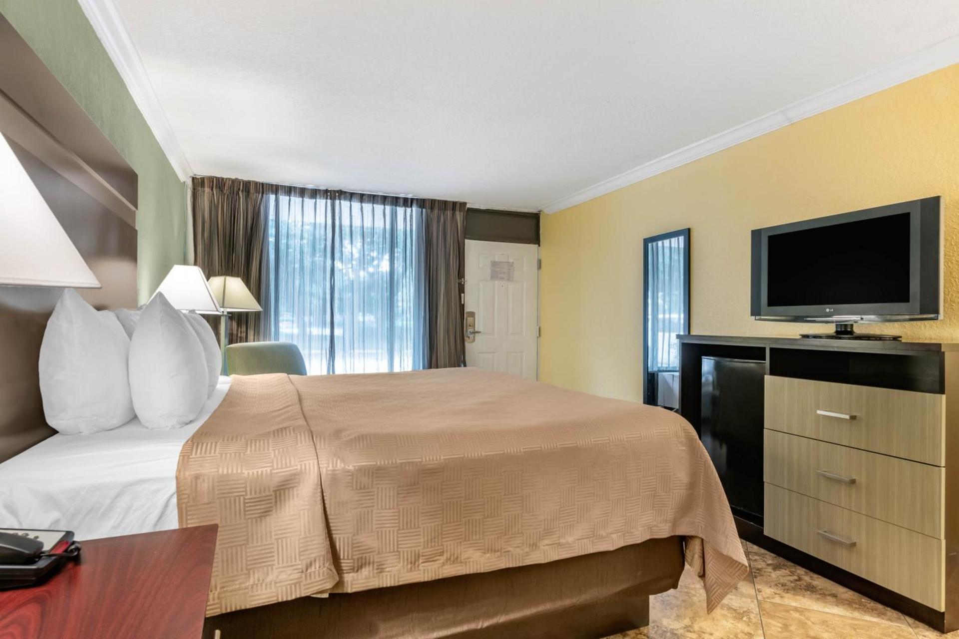 Clarion Inn Orlando International Drive - ICON Park photo 31