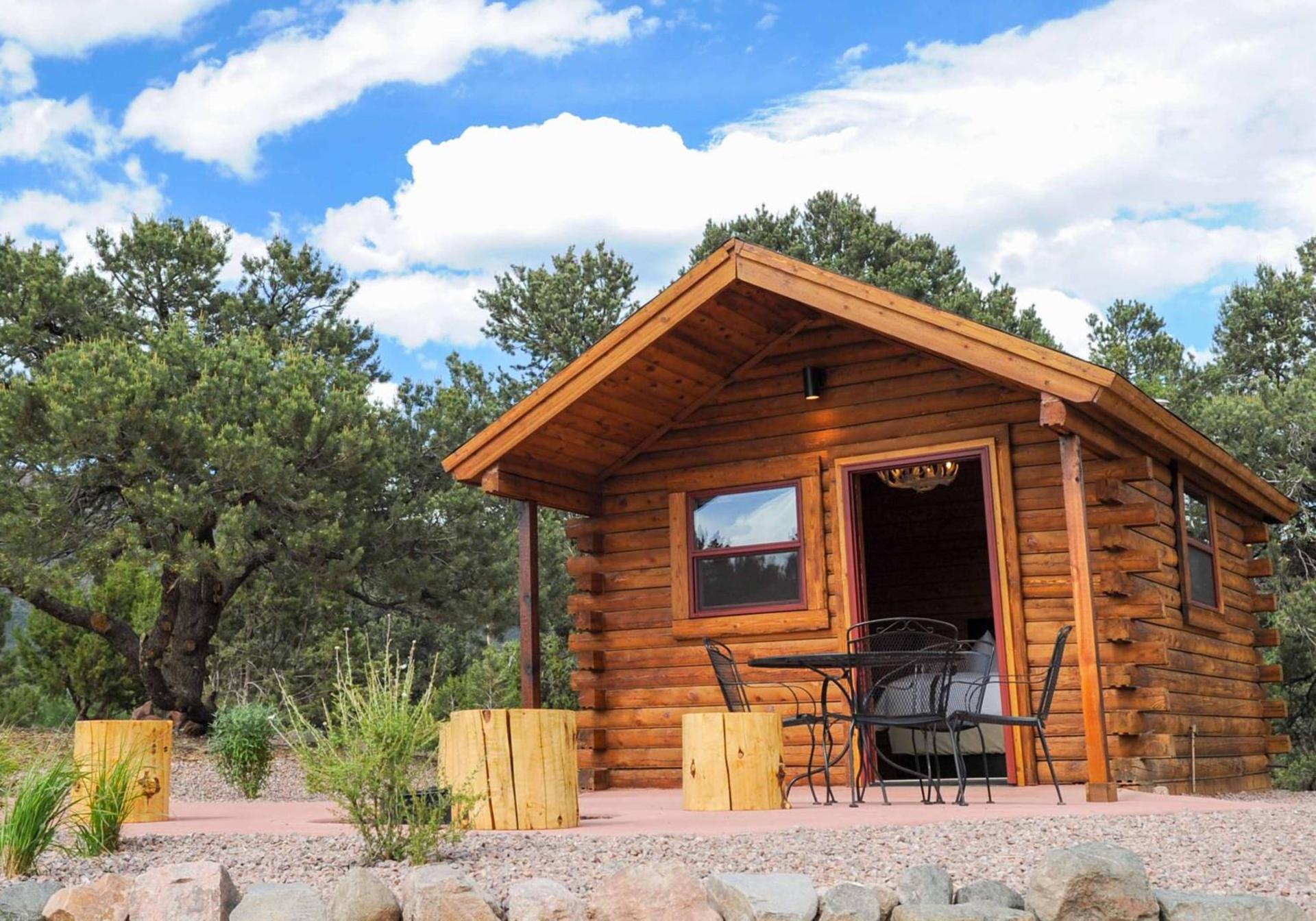 Royal Gorge Cabins photo 2