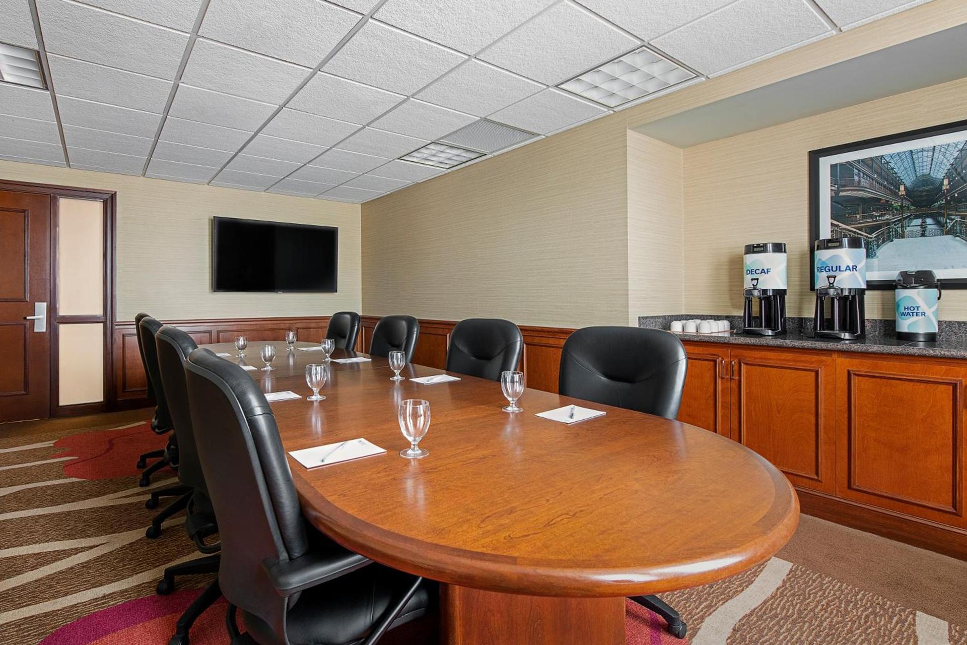 Hilton Garden Inn Cleveland Downtown photo 46