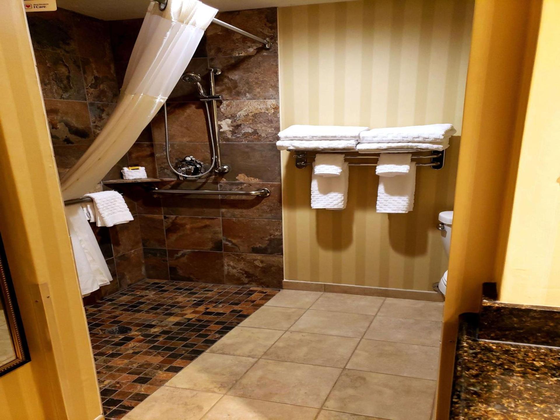Best Western Plus Canyonlands Inn photo 59