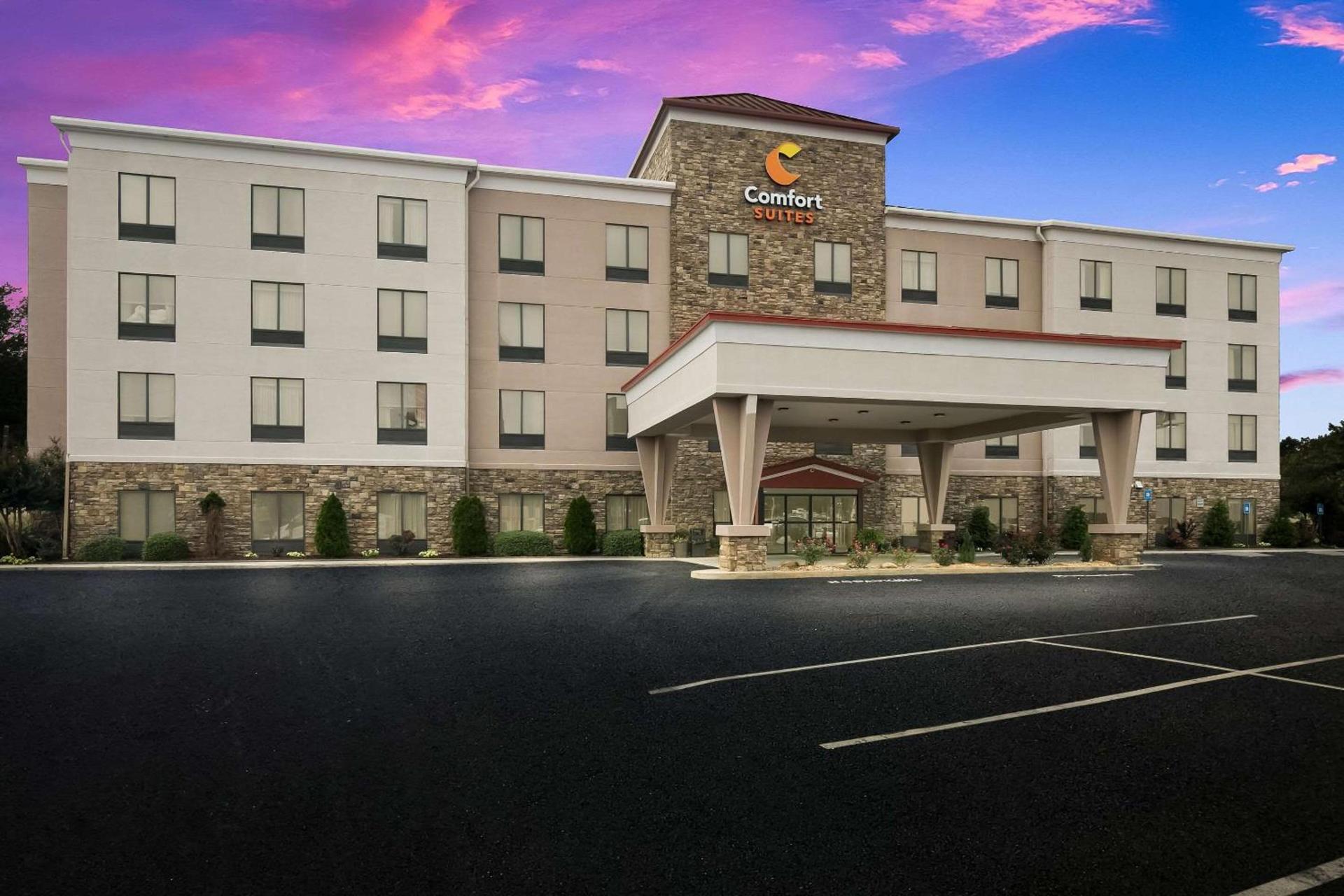Comfort Suites Commerce photo 3