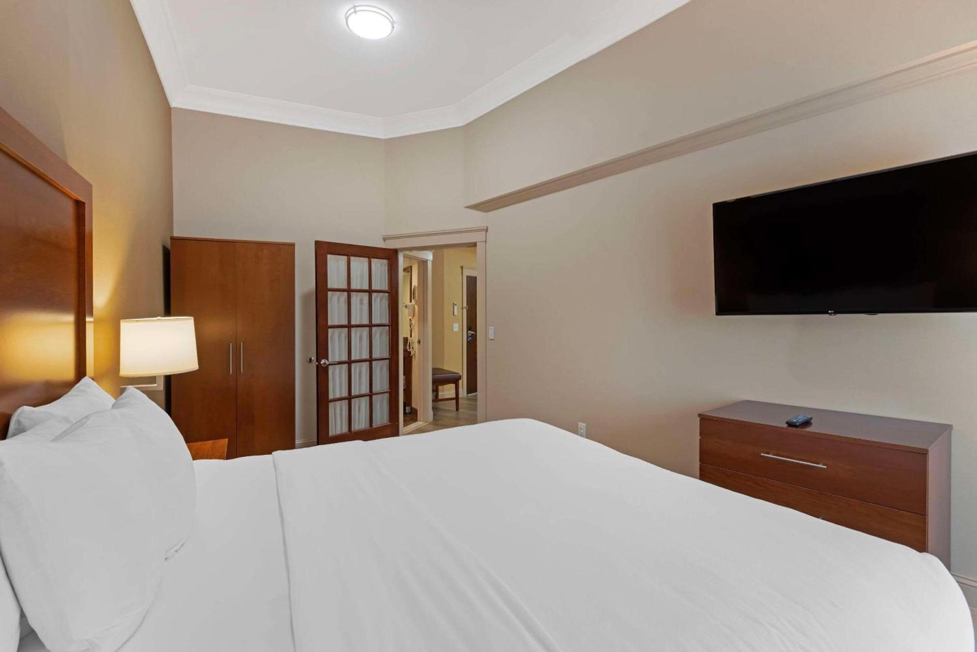 Comfort Inn Bangor North photo 18