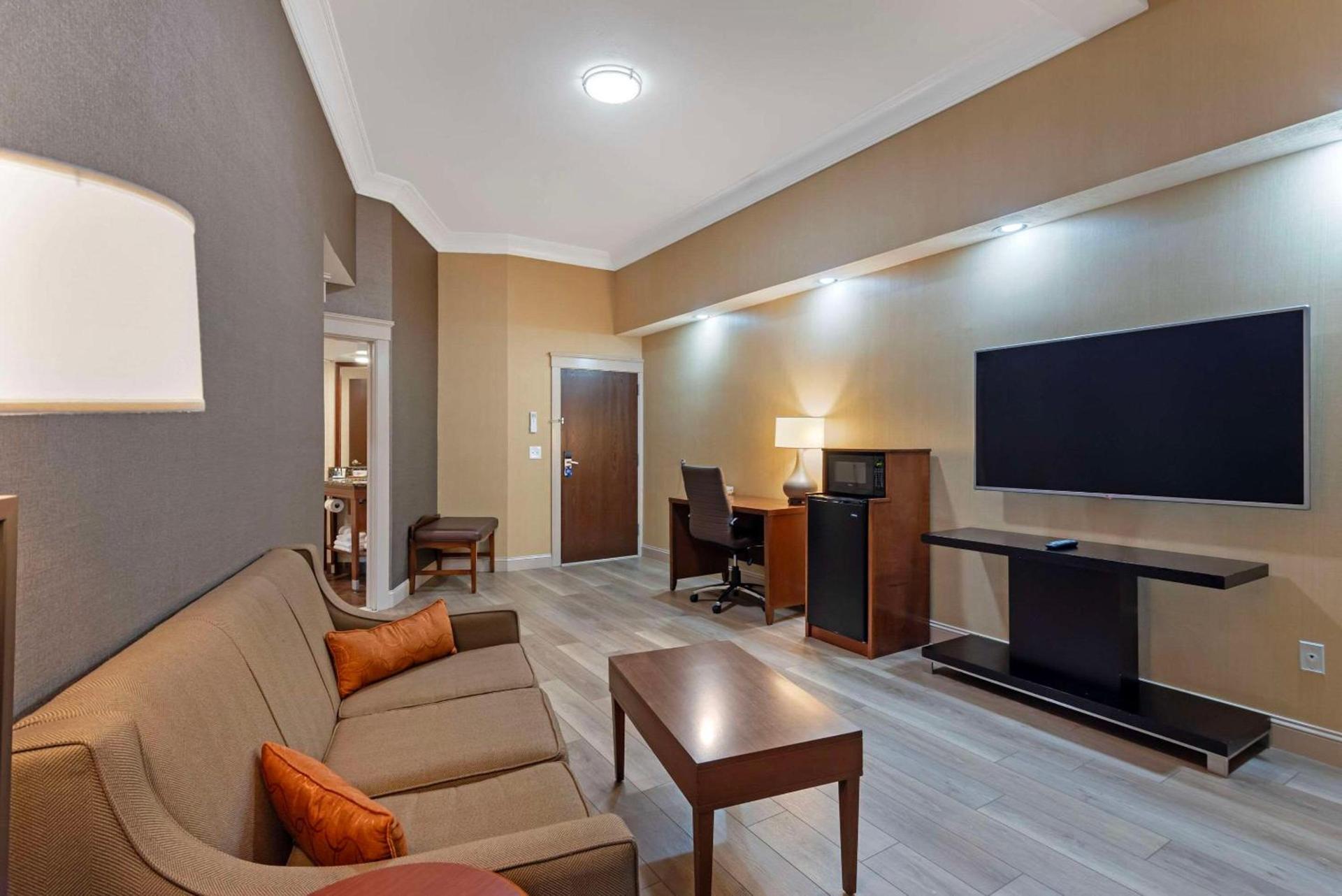 Comfort Inn Bangor North photo 19