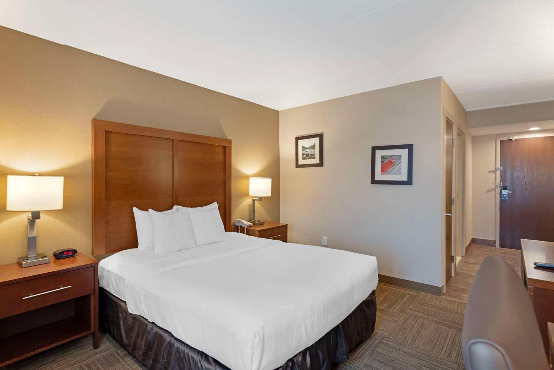 Comfort Inn Bangor North photo 12