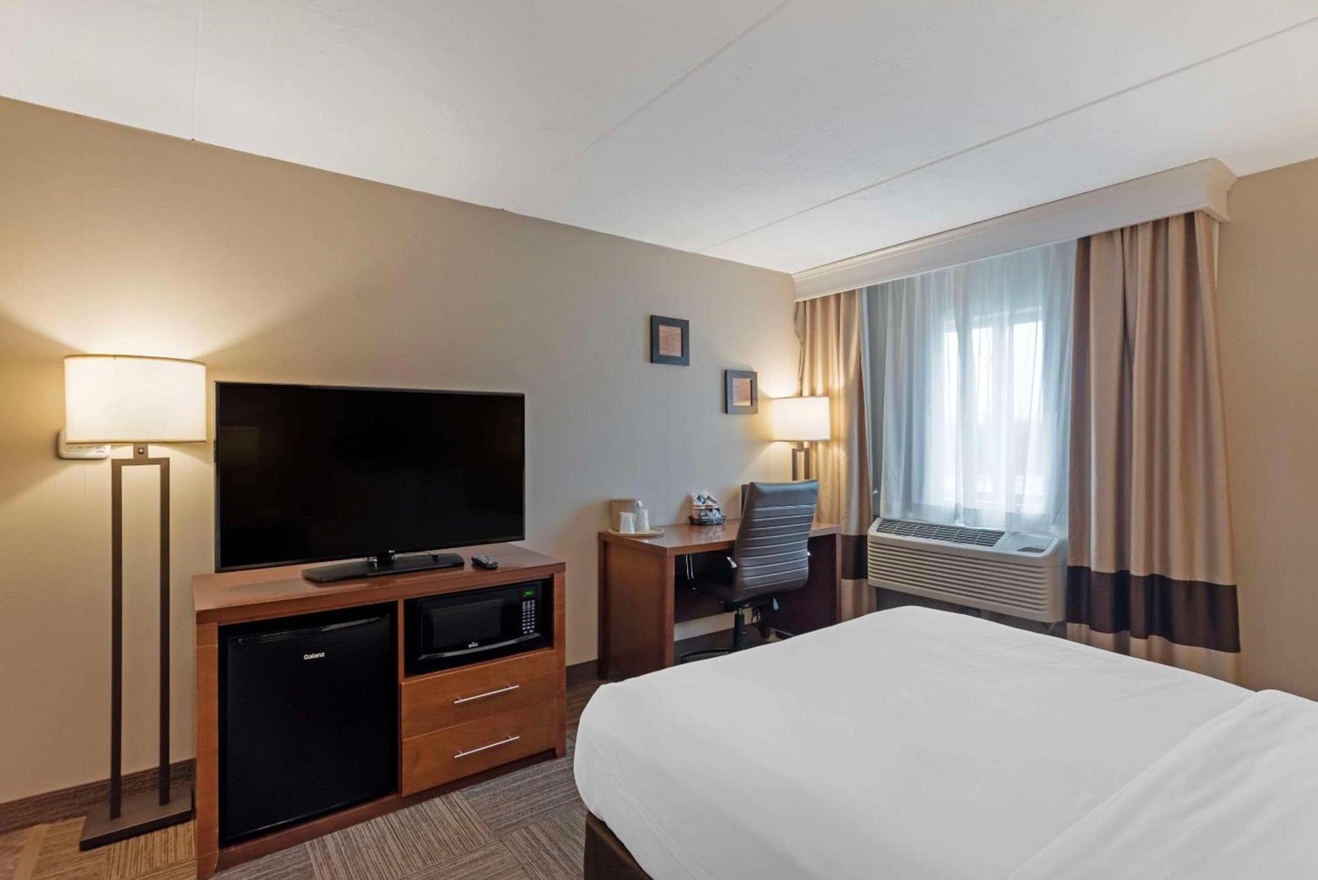 Comfort Inn Bangor North photo 16