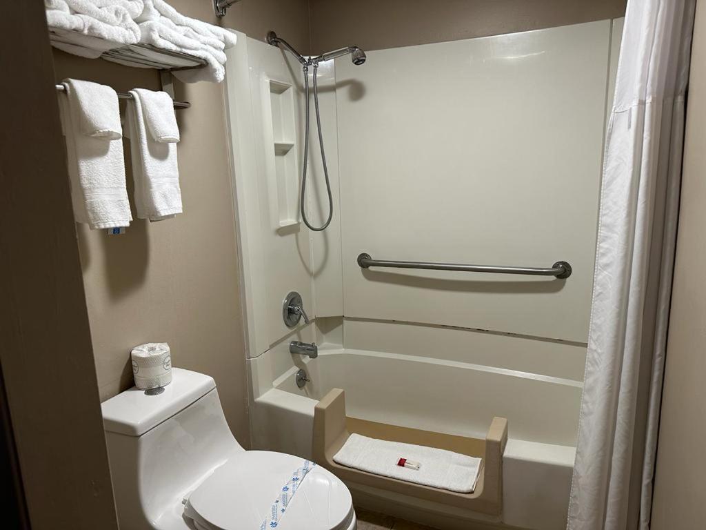 Travelodge by Wyndham Florence photo 27