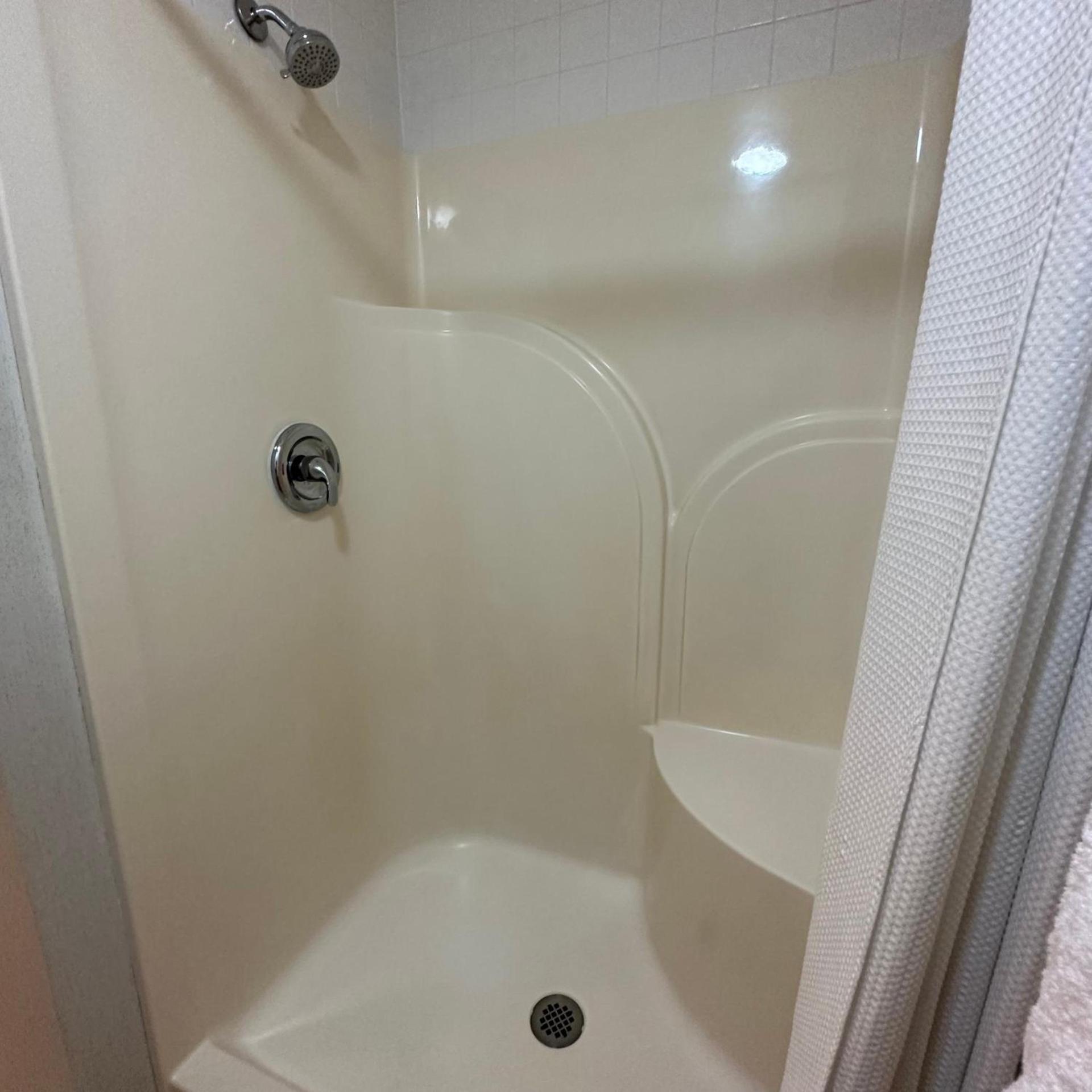 Timberland Inn & Suites photo 33