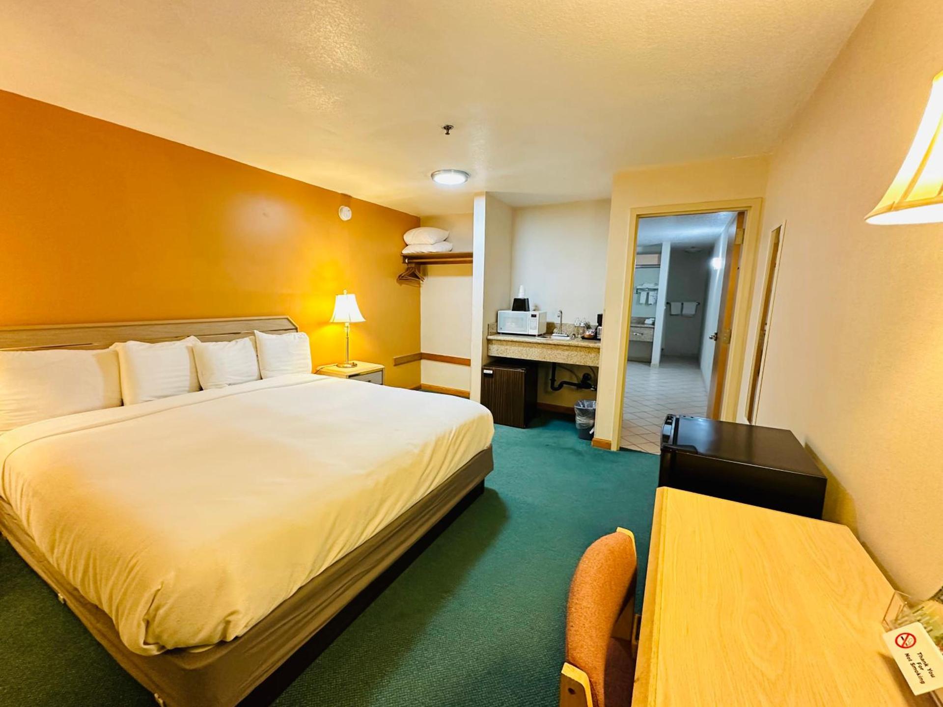 Timberland Inn & Suites photo 34