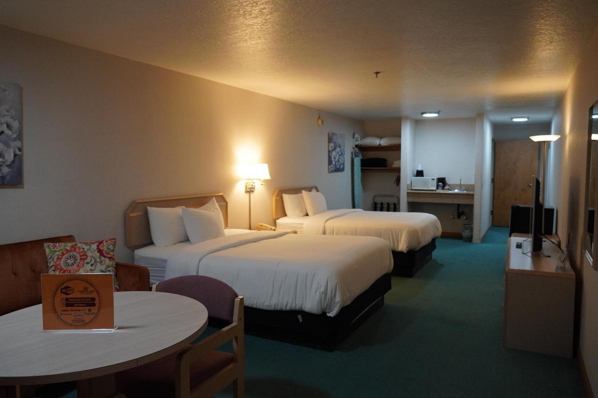Timberland Inn & Suites photo 67