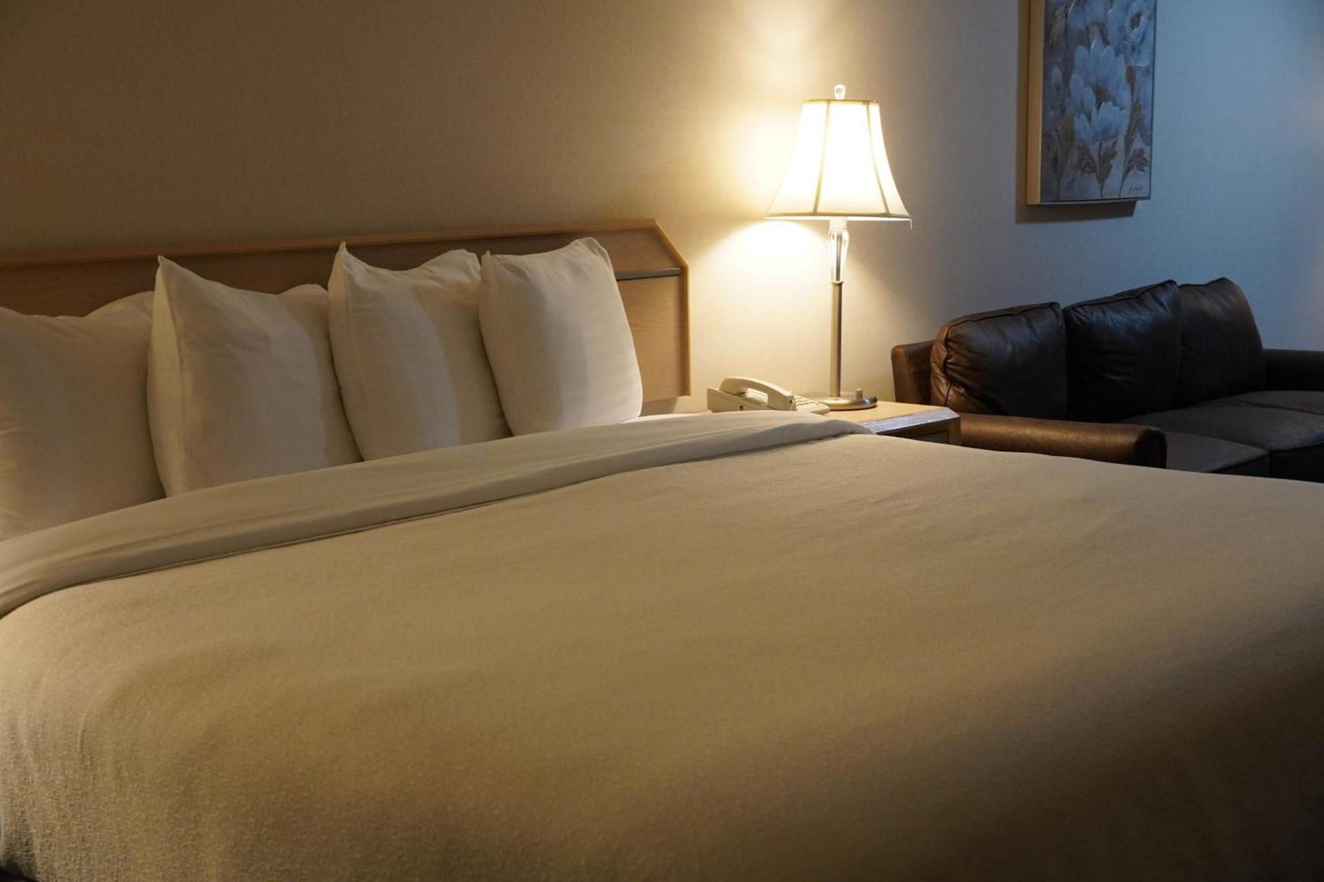 Timberland Inn & Suites photo 68