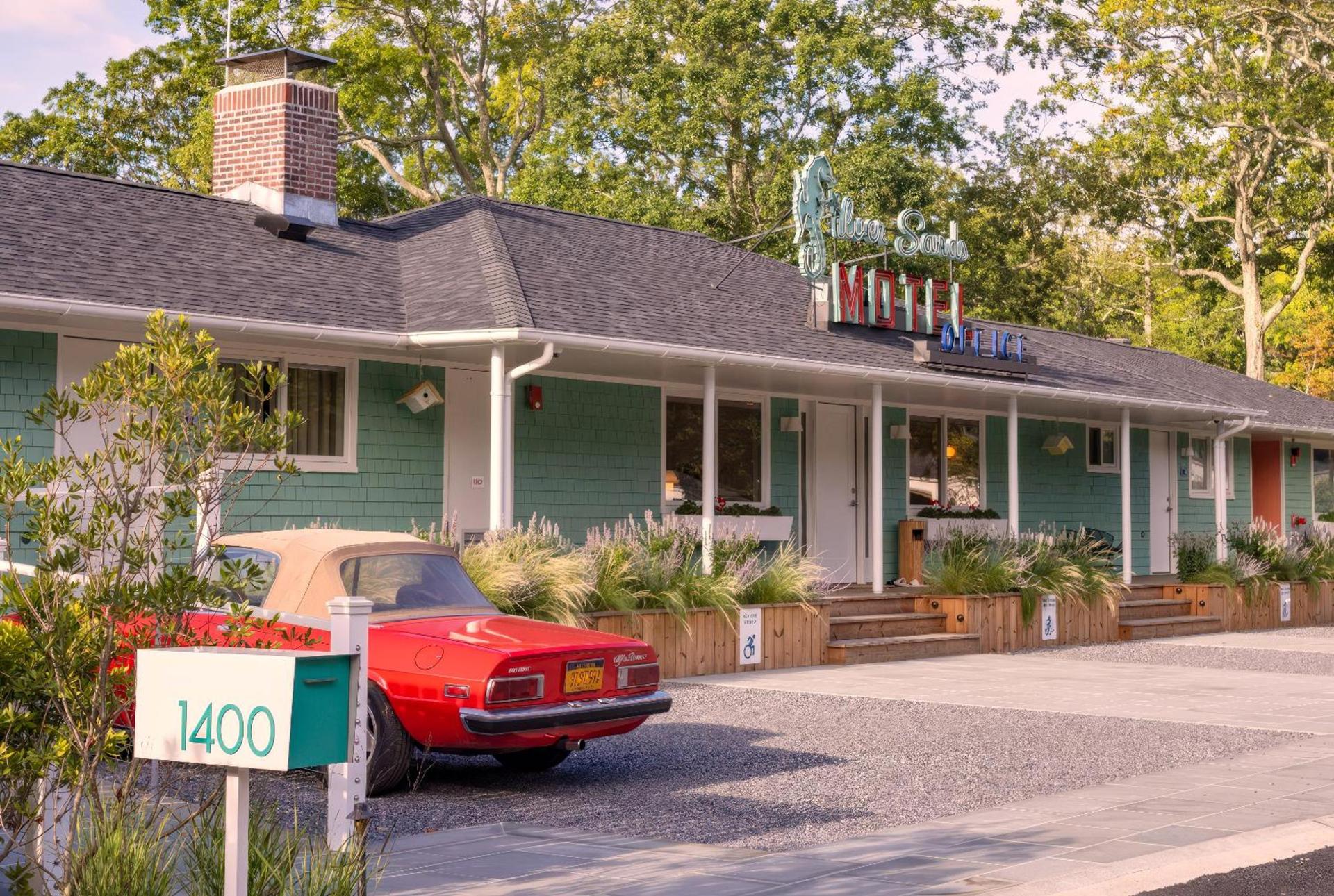 Silver Sands Motel & Beach Bungalows photo 56