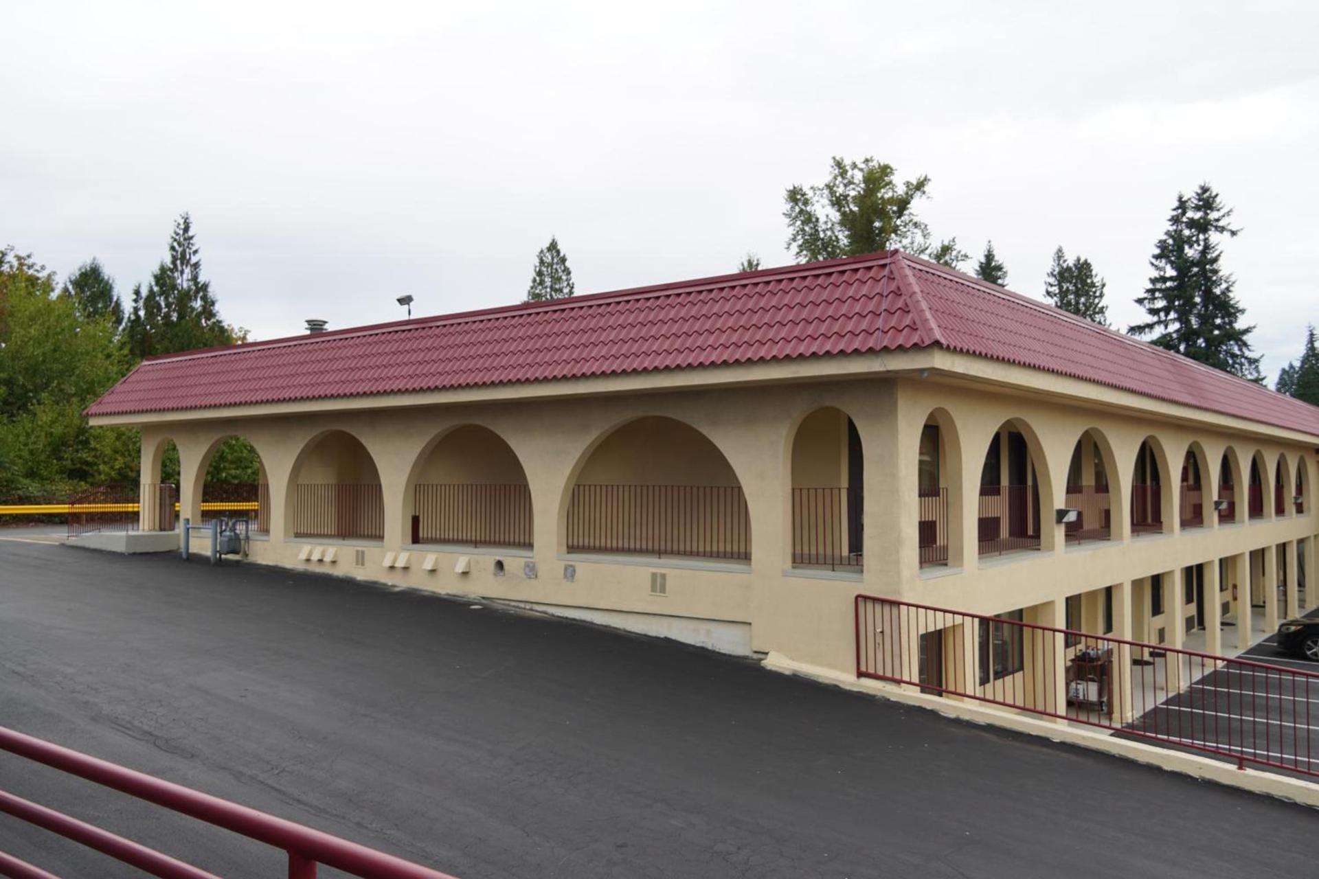 Timberland Inn & Suites photo 88
