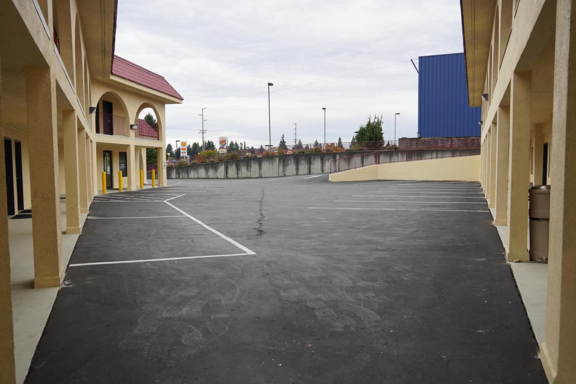 Timberland Inn & Suites photo 92