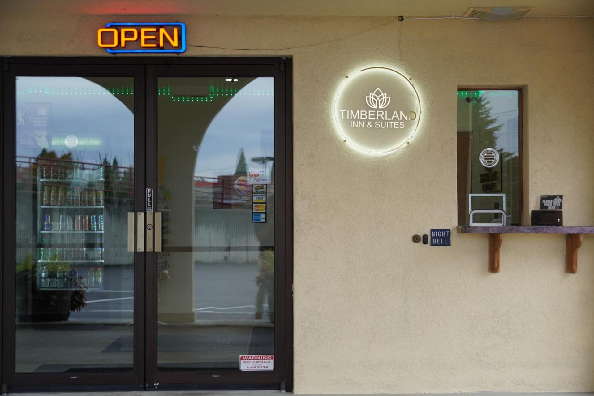 Timberland Inn & Suites photo 96