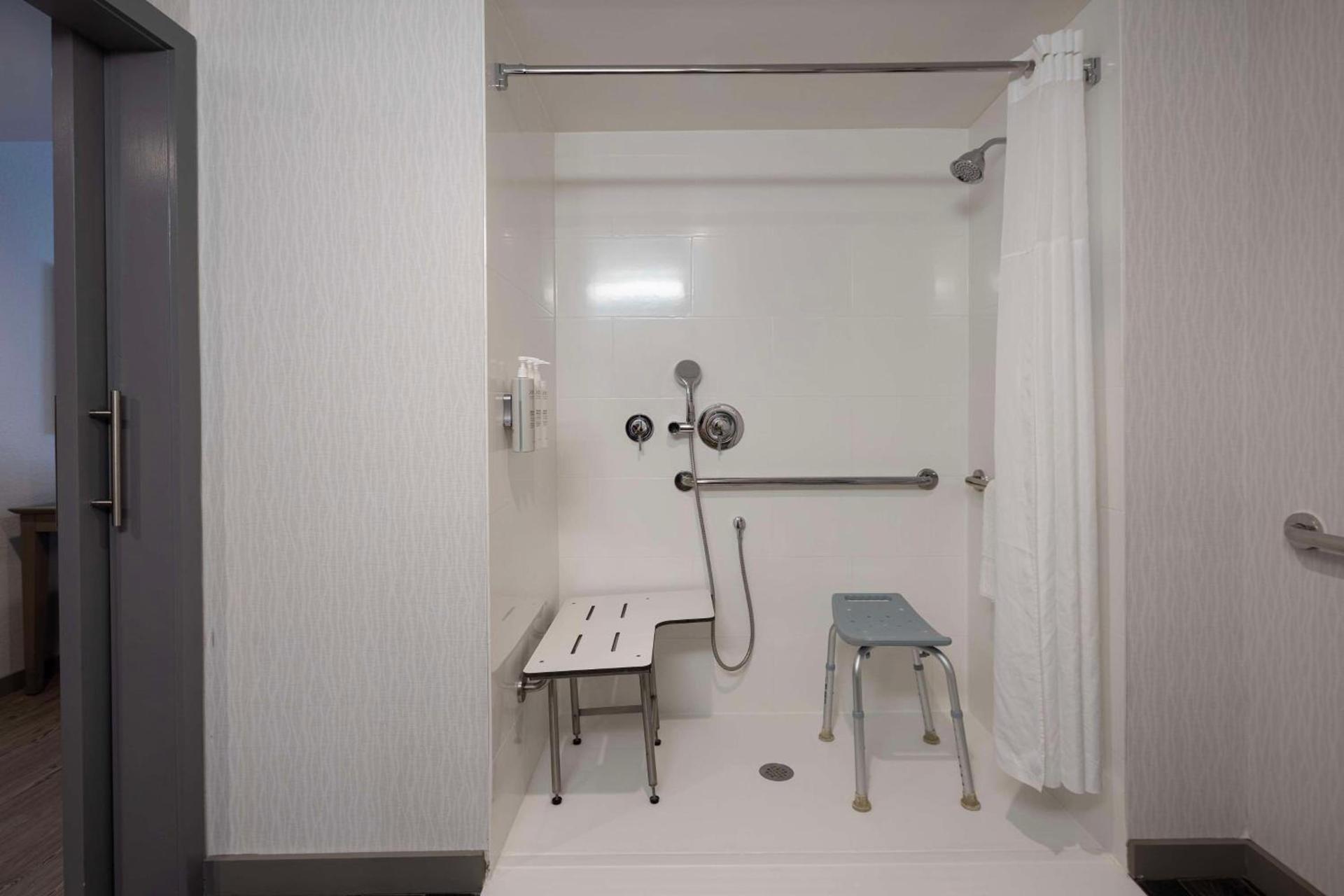Hampton Inn & Suites Miami Wynwood Design District, FL photo 33