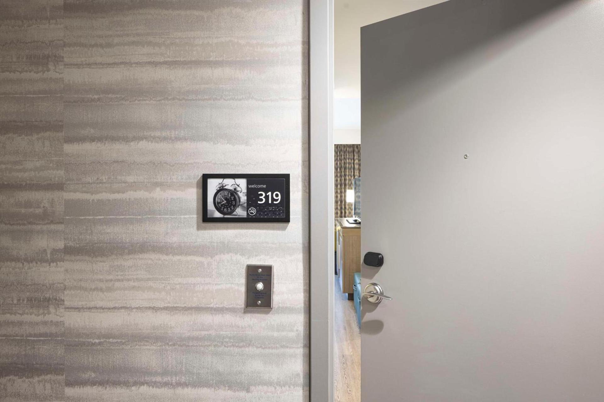 Hampton Inn & Suites Miami Wynwood Design District, FL photo 34