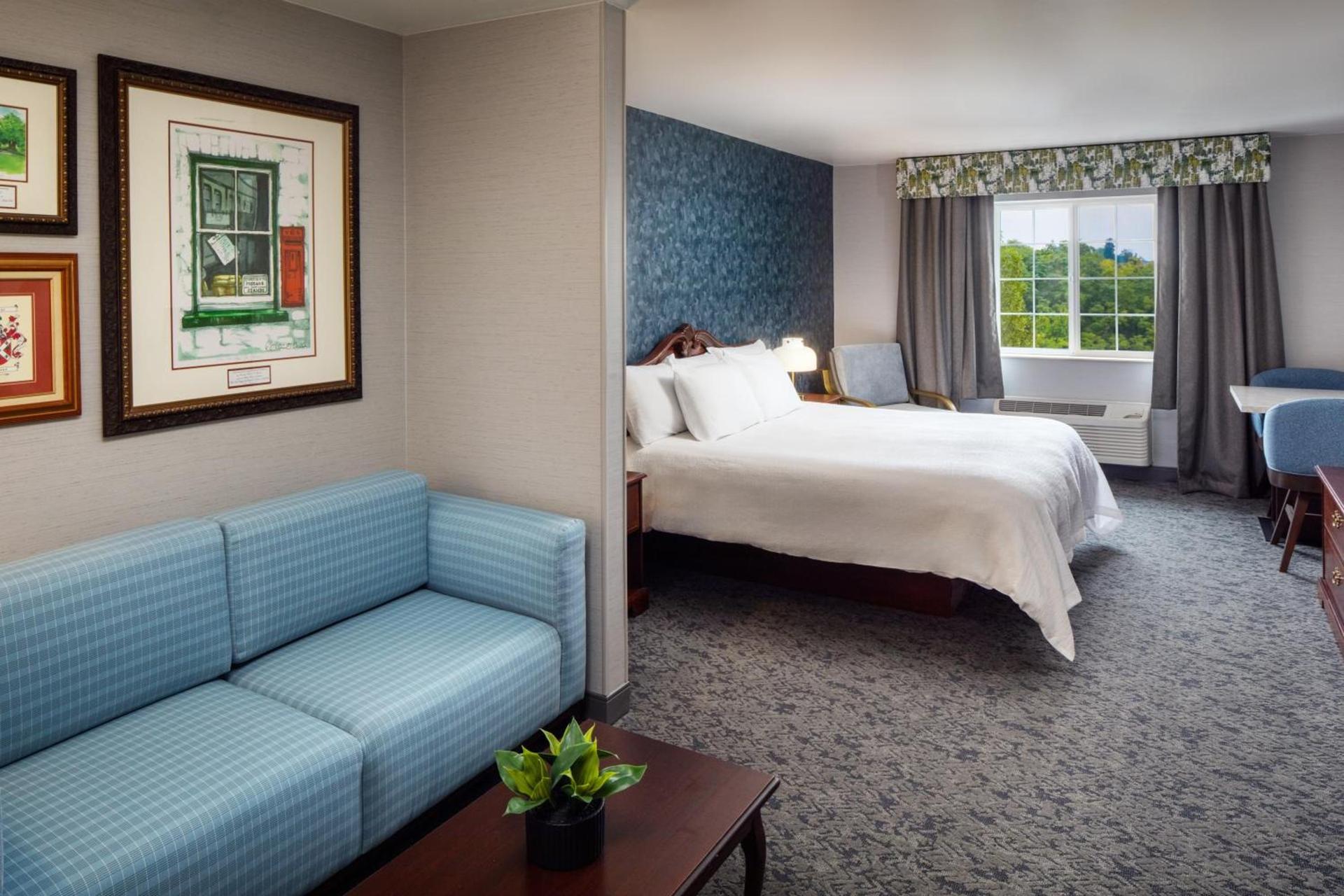 Irish Cottage Inn & Suites photo 38