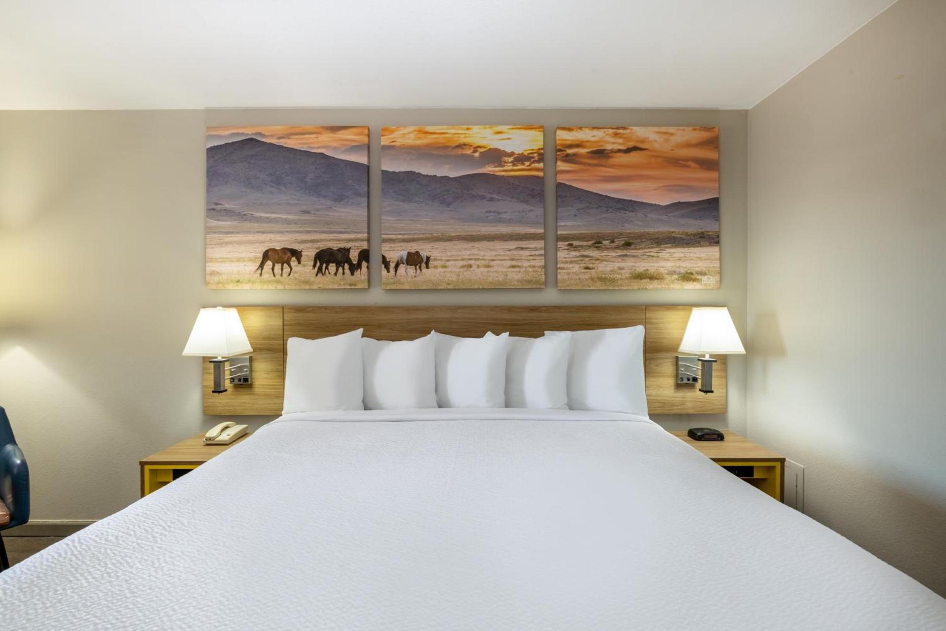 Days Inn by Wyndham Roswell photo 41
