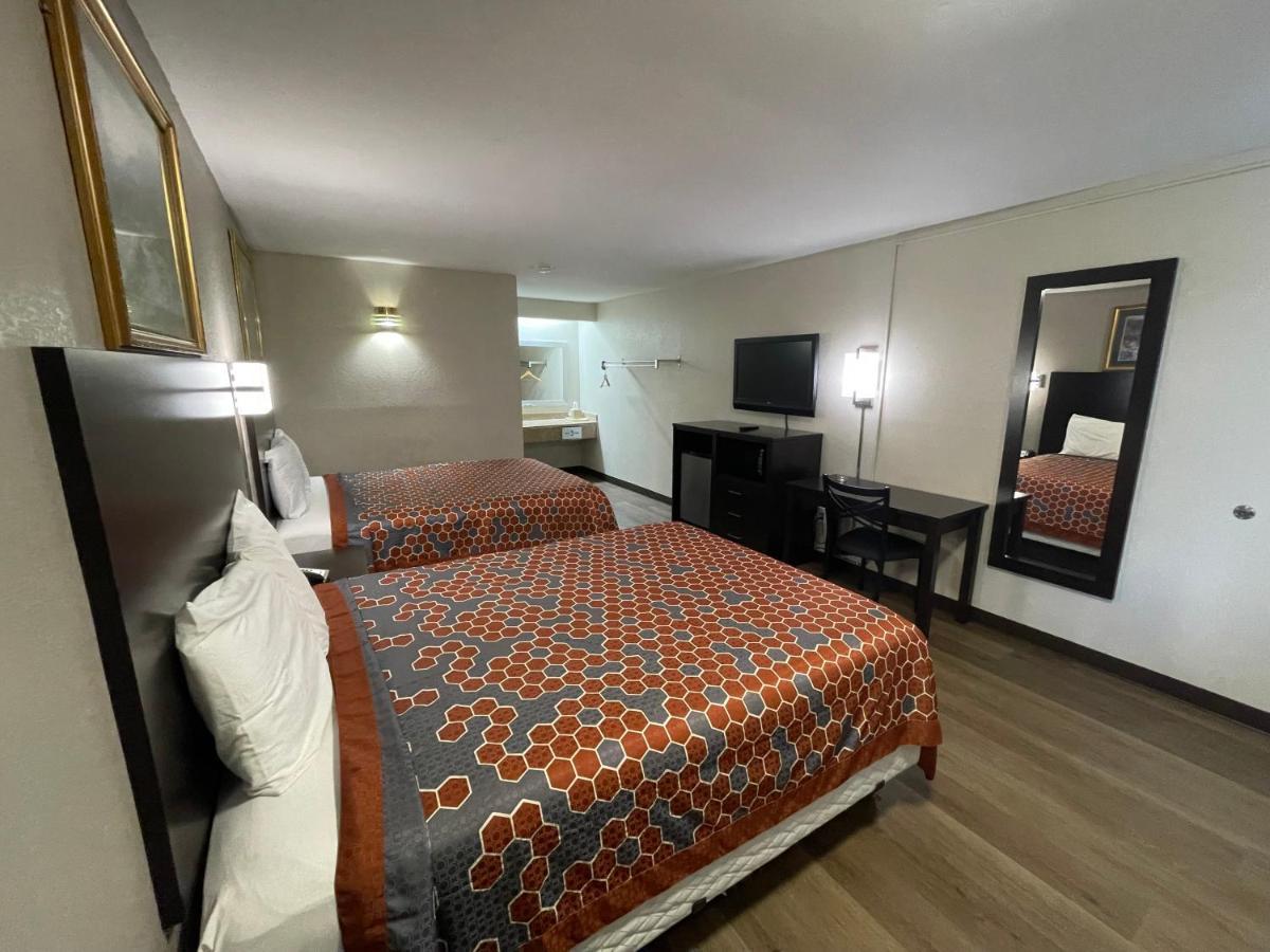 Royal Inn Motel photo 19