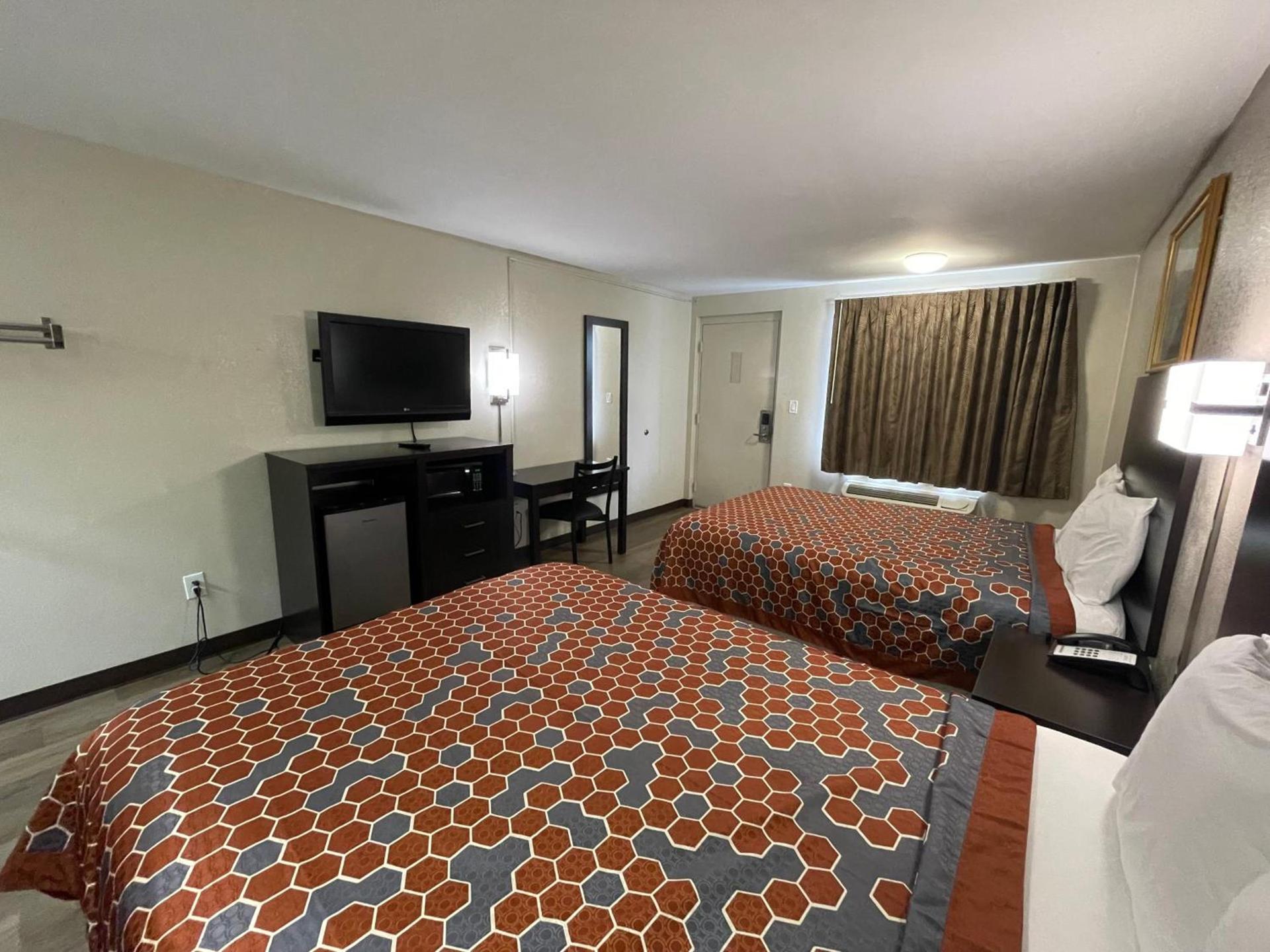Royal Inn Motel photo 21