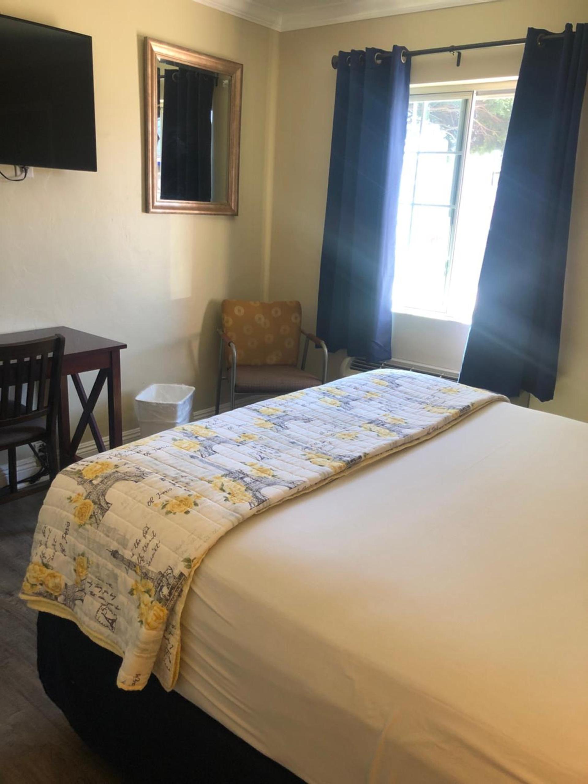 Rest Haven Motel photo 47