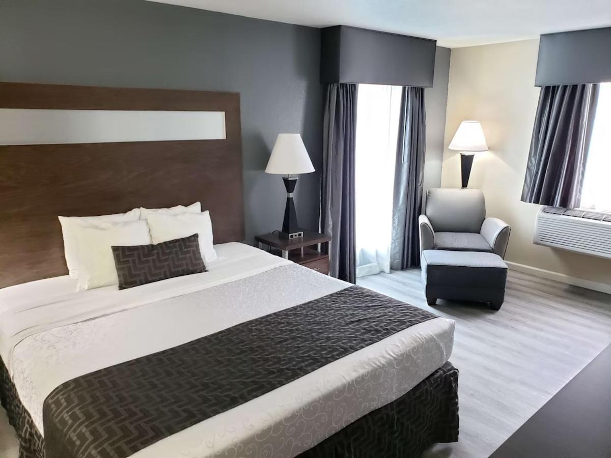 Best Western Americana photo 25