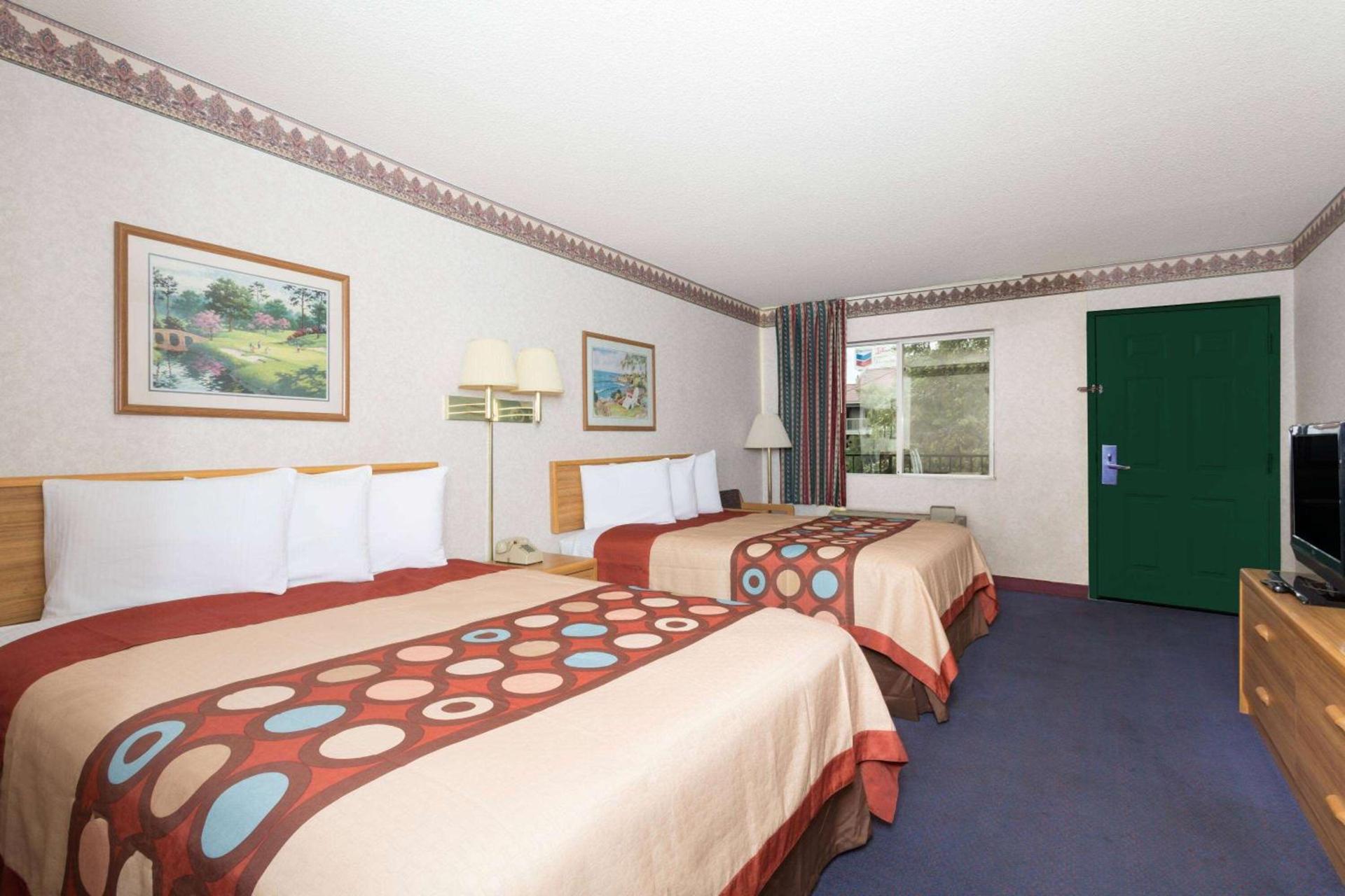 Days Inn by Wyndham Phoenix West photo 8