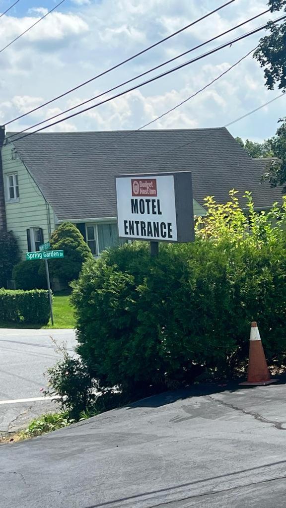 Budget Host Inn photo 15