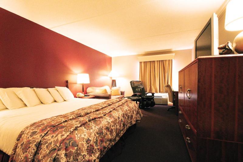 Fireside Inn & Suites West Lebanon photo 35