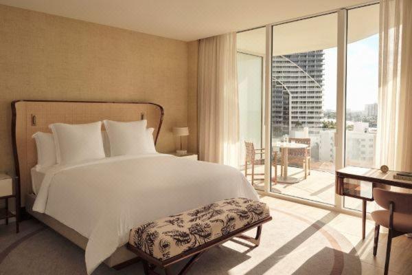 Four Seasons Hotel and Residences Fort Lauderdale photo 12