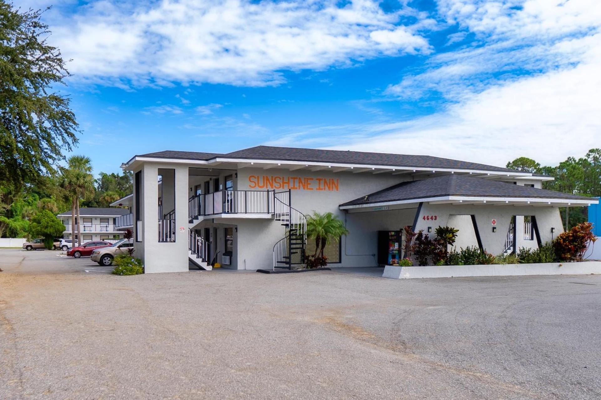 Sunshine Inn photo 14