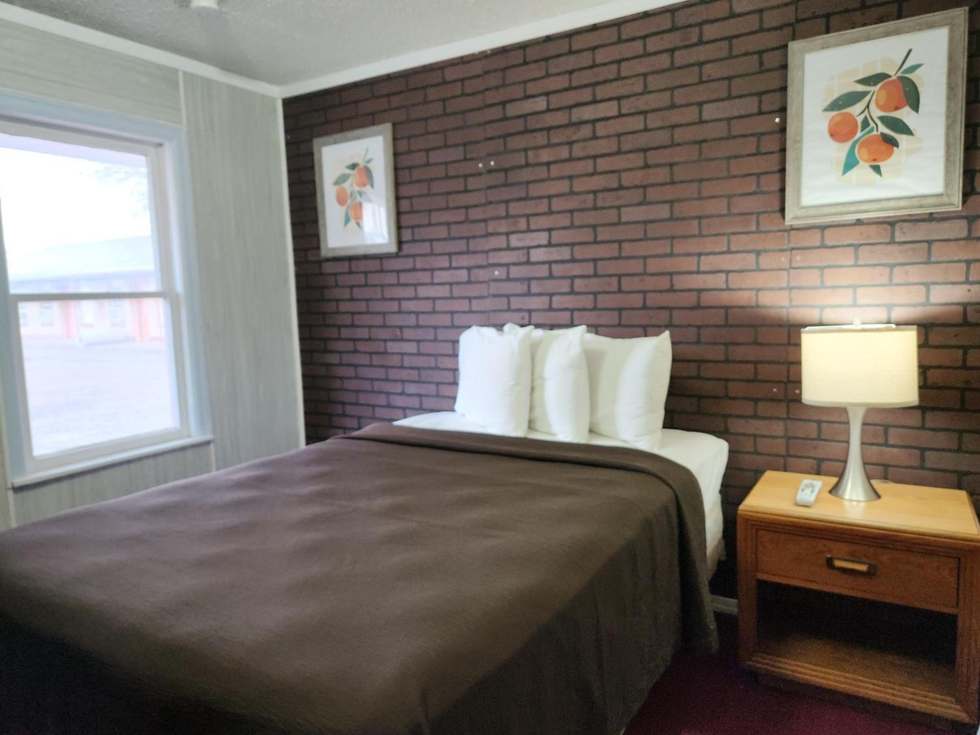 country club inn photo 4
