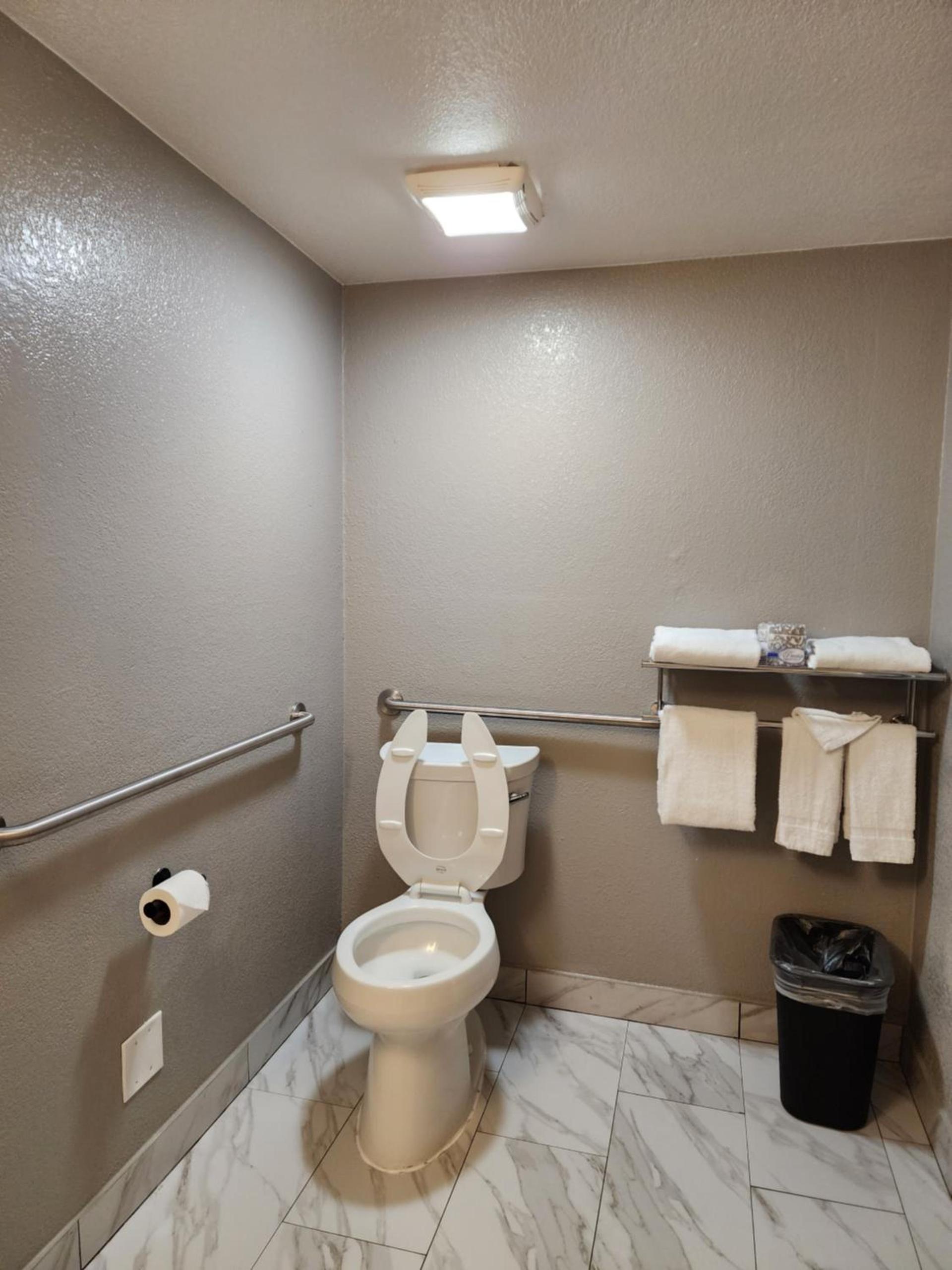 Studio 6 Sacramento, CA Natomas photo 40