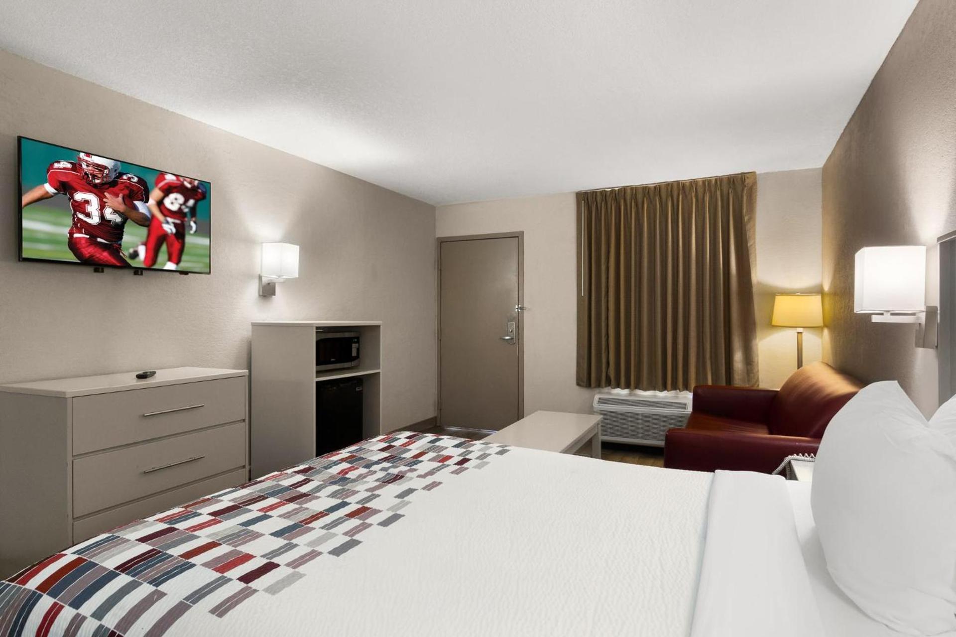 Red Roof Inn Kingsland photo 17