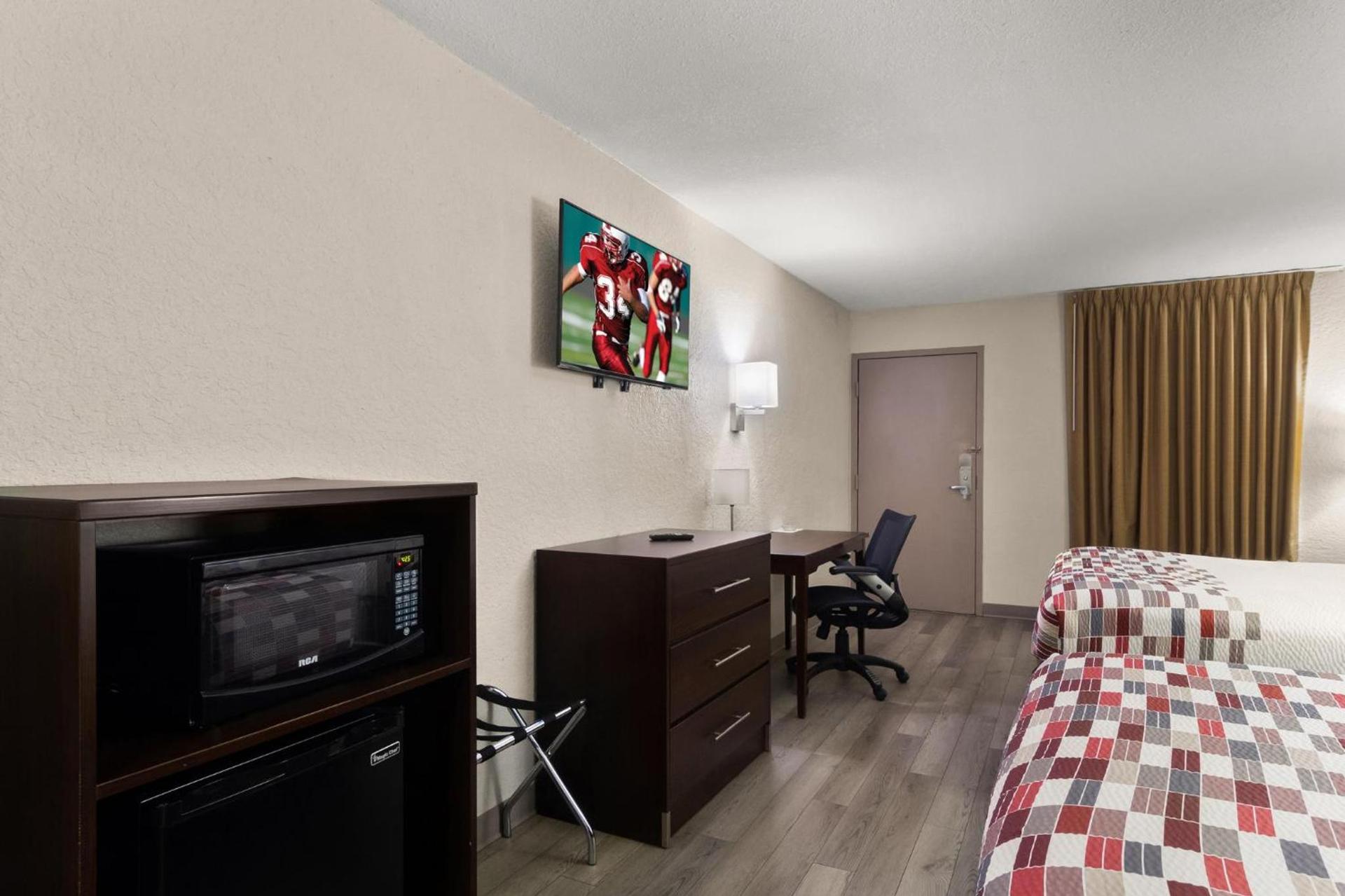 Red Roof Inn Kingsland photo 7