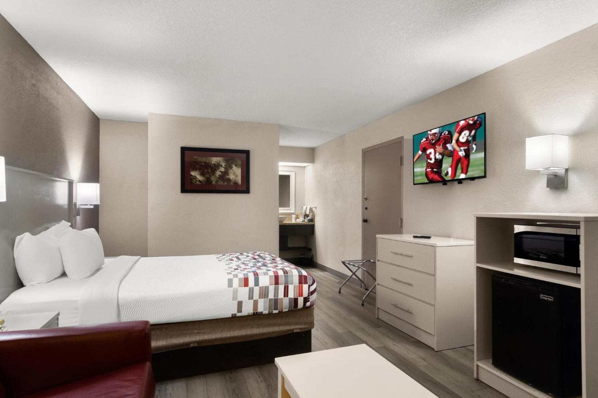 Red Roof Inn Kingsland photo 15